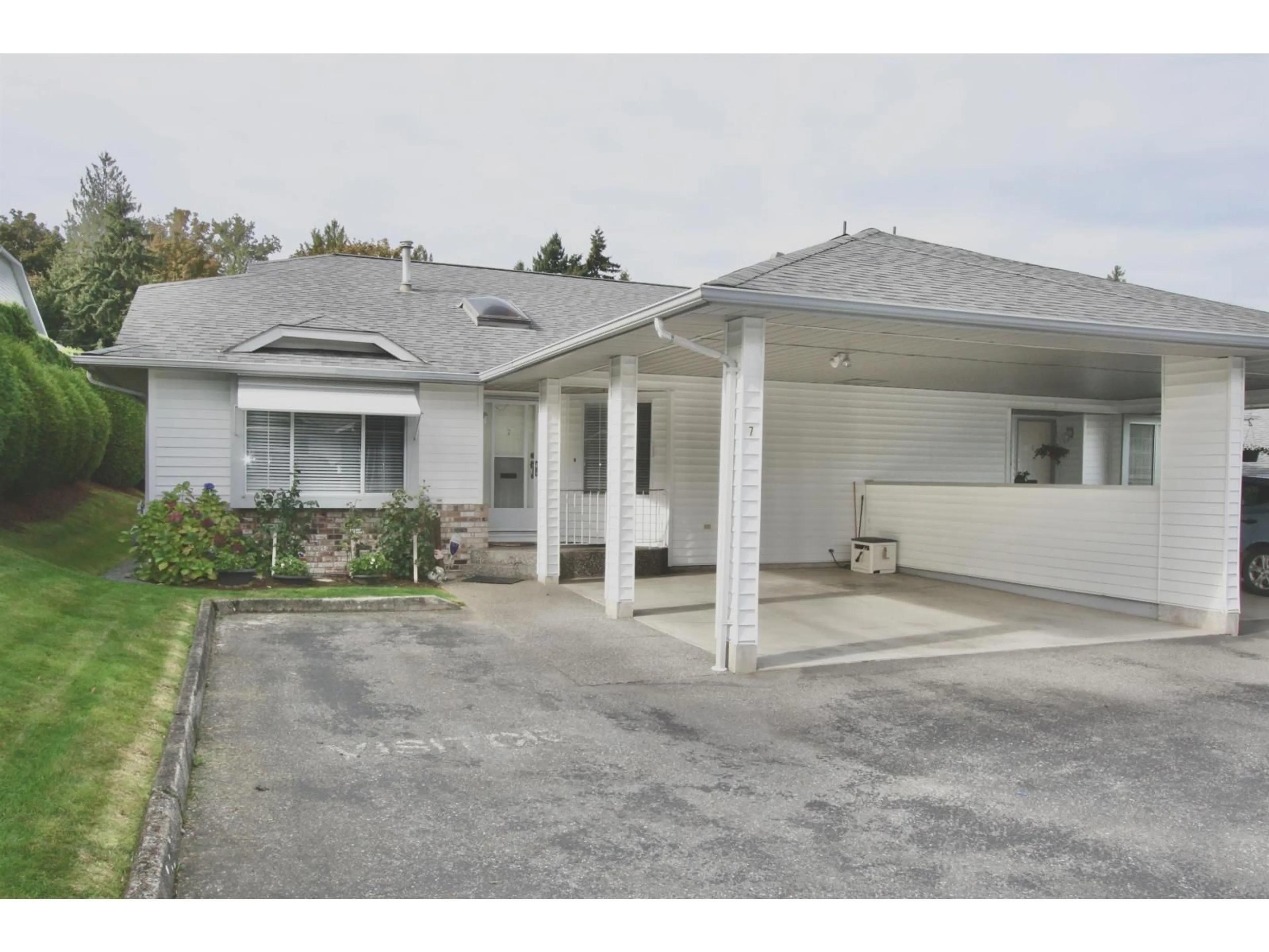 Unknown for 7 - 3055 TRAFALGAR STREET, Abbotsford British Columbia V2S7X8