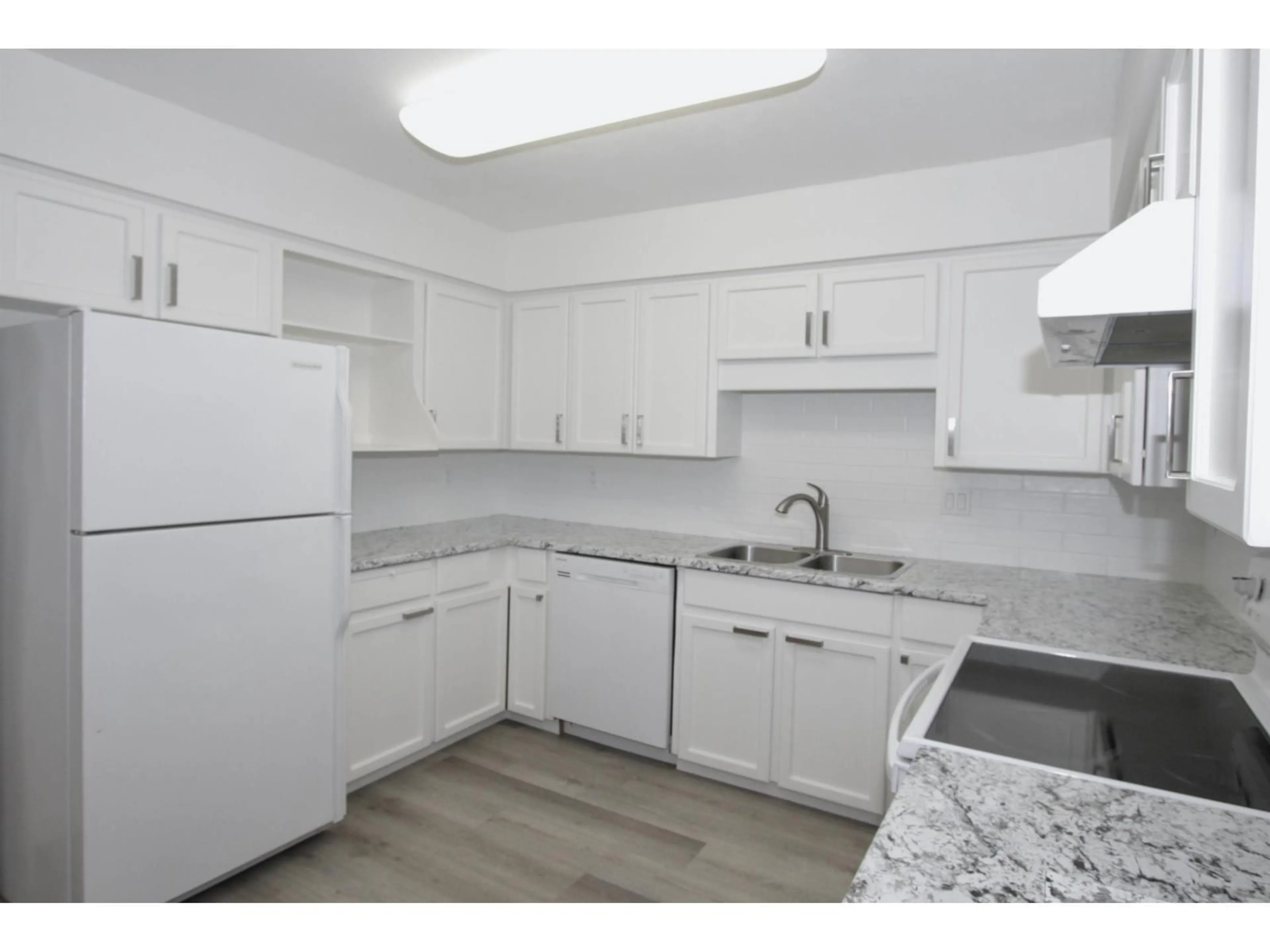 Standard kitchen, unknown for 7 - 3055 TRAFALGAR STREET, Abbotsford British Columbia V2S7X8