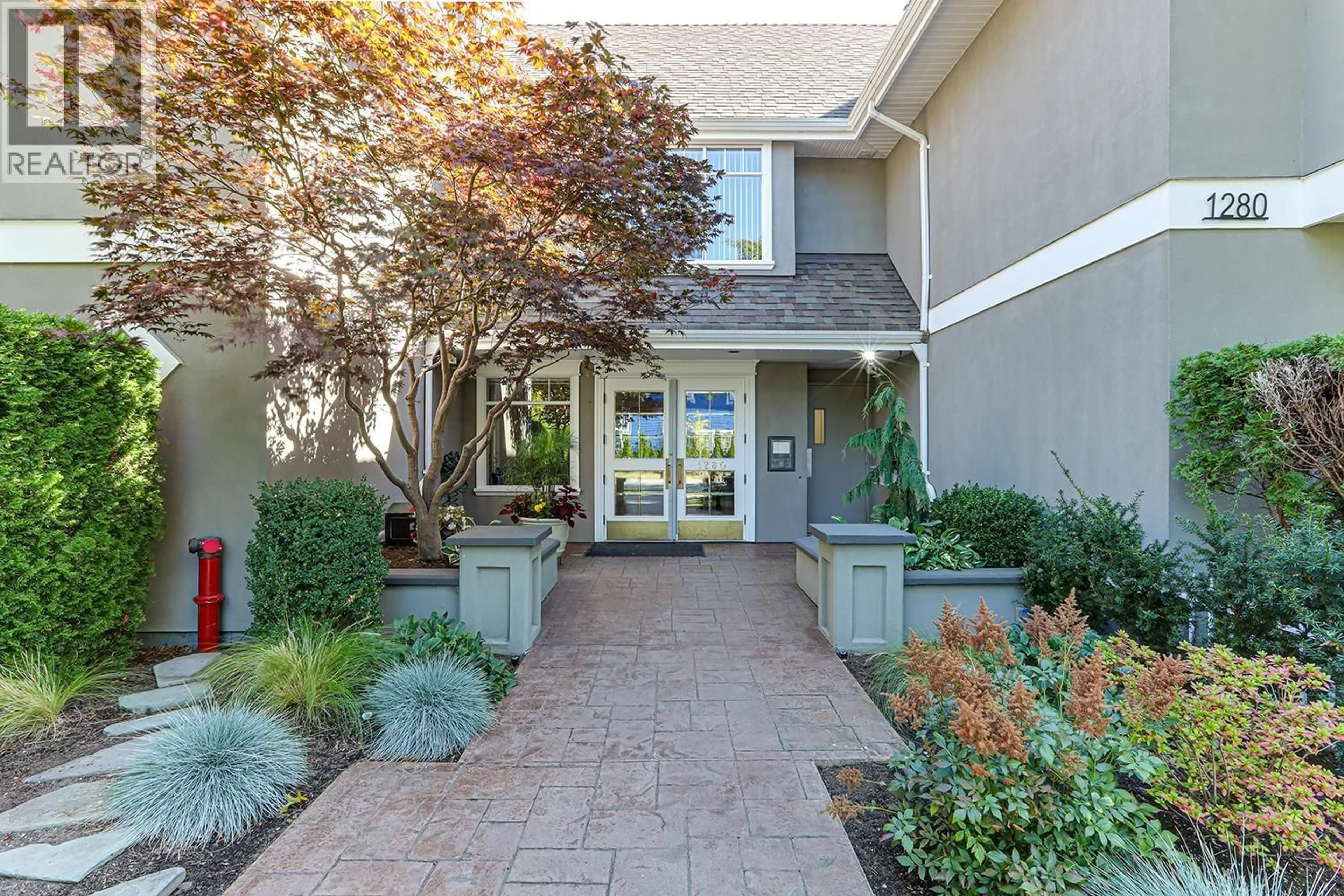 Indoor entryway for 303 - 1280 55 STREET, Delta British Columbia V4M3K3