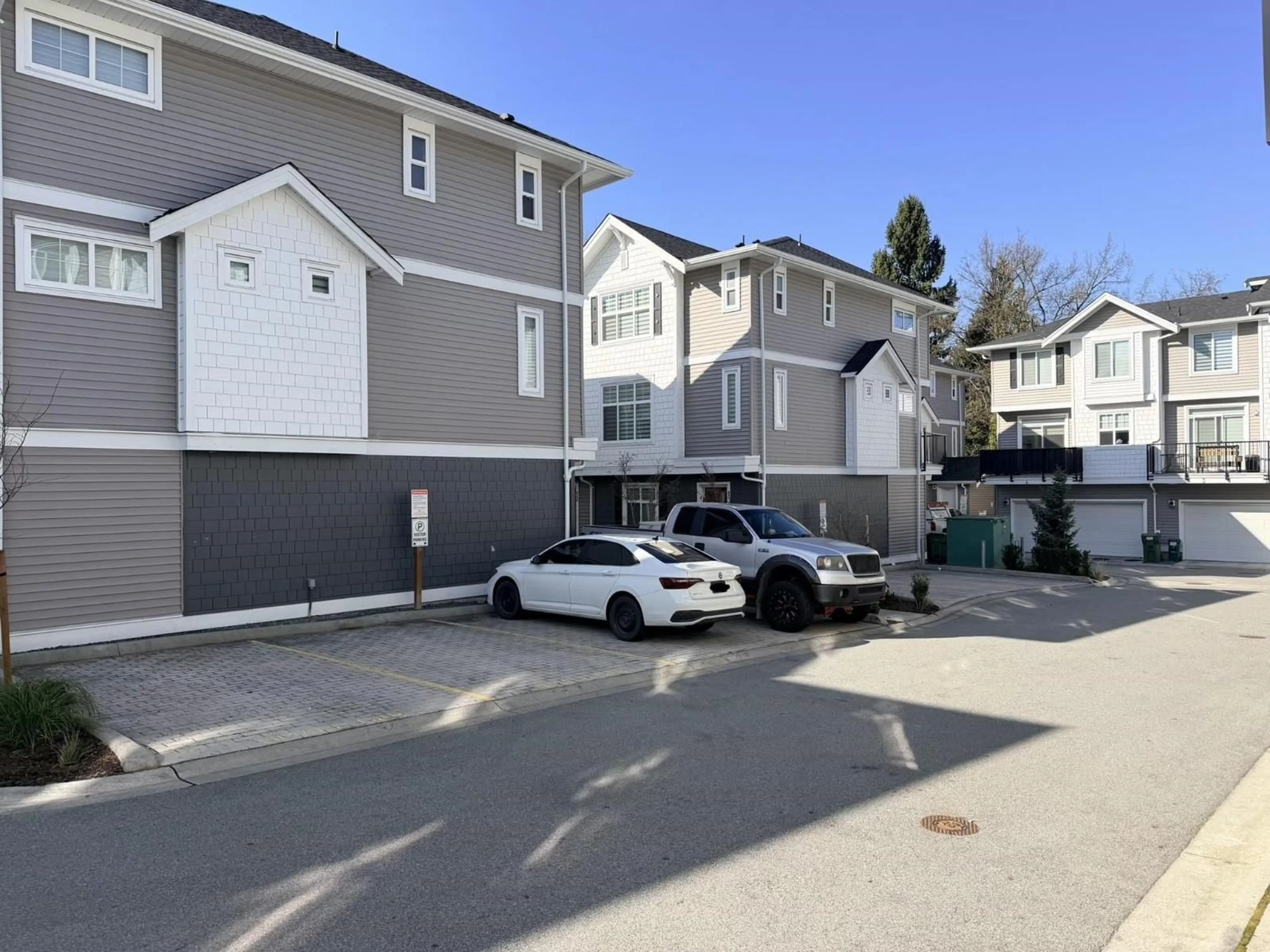 A pic from outside/outdoor area/front of a property/back of a property/a pic from drone, street for 26 - 2033 MCKENZIE ROAD, Abbotsford British Columbia V2S0M2