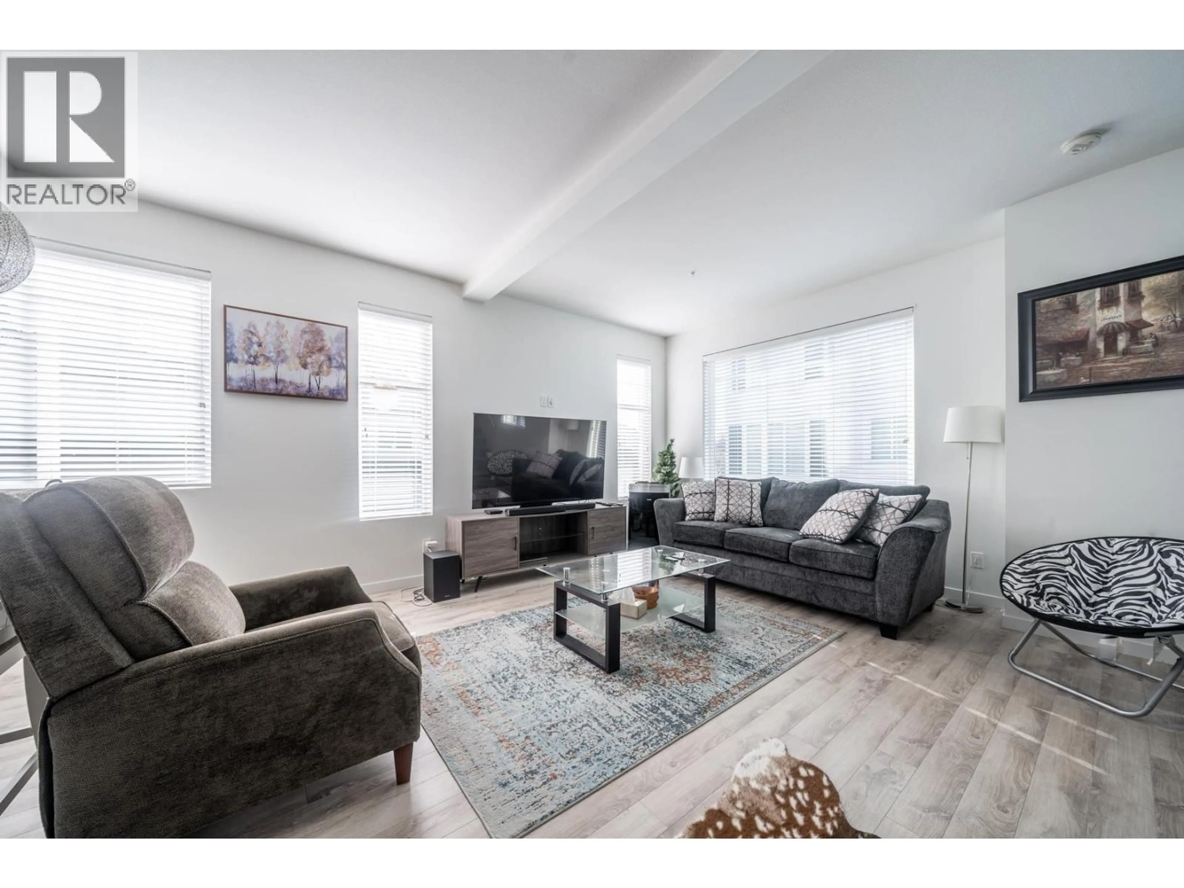 Living room with furniture, unknown for 37 - 11272 240 STREET, Maple Ridge British Columbia V2W0J8