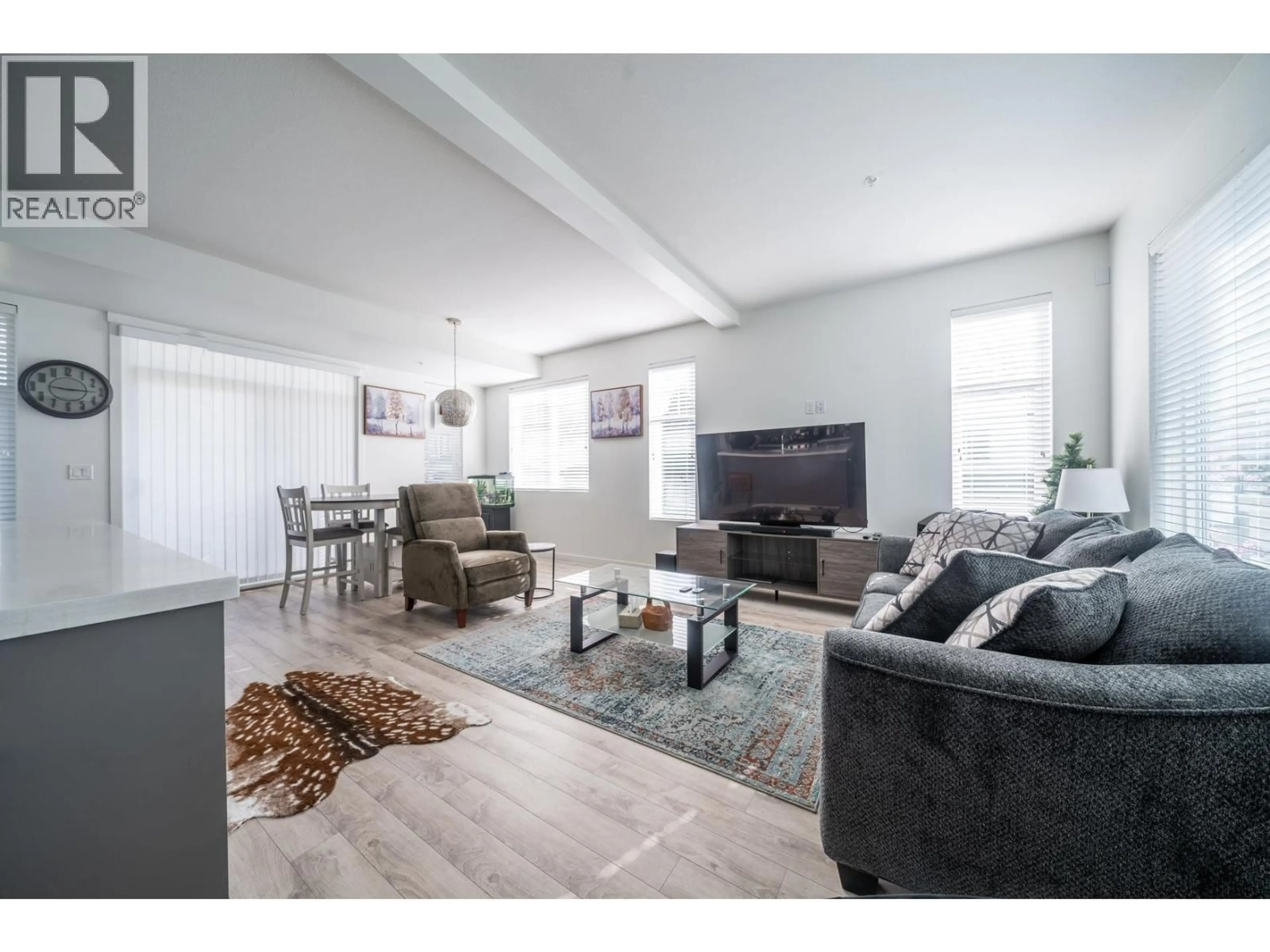 Living room with furniture, unknown for 37 - 11272 240 STREET, Maple Ridge British Columbia V2W0J8