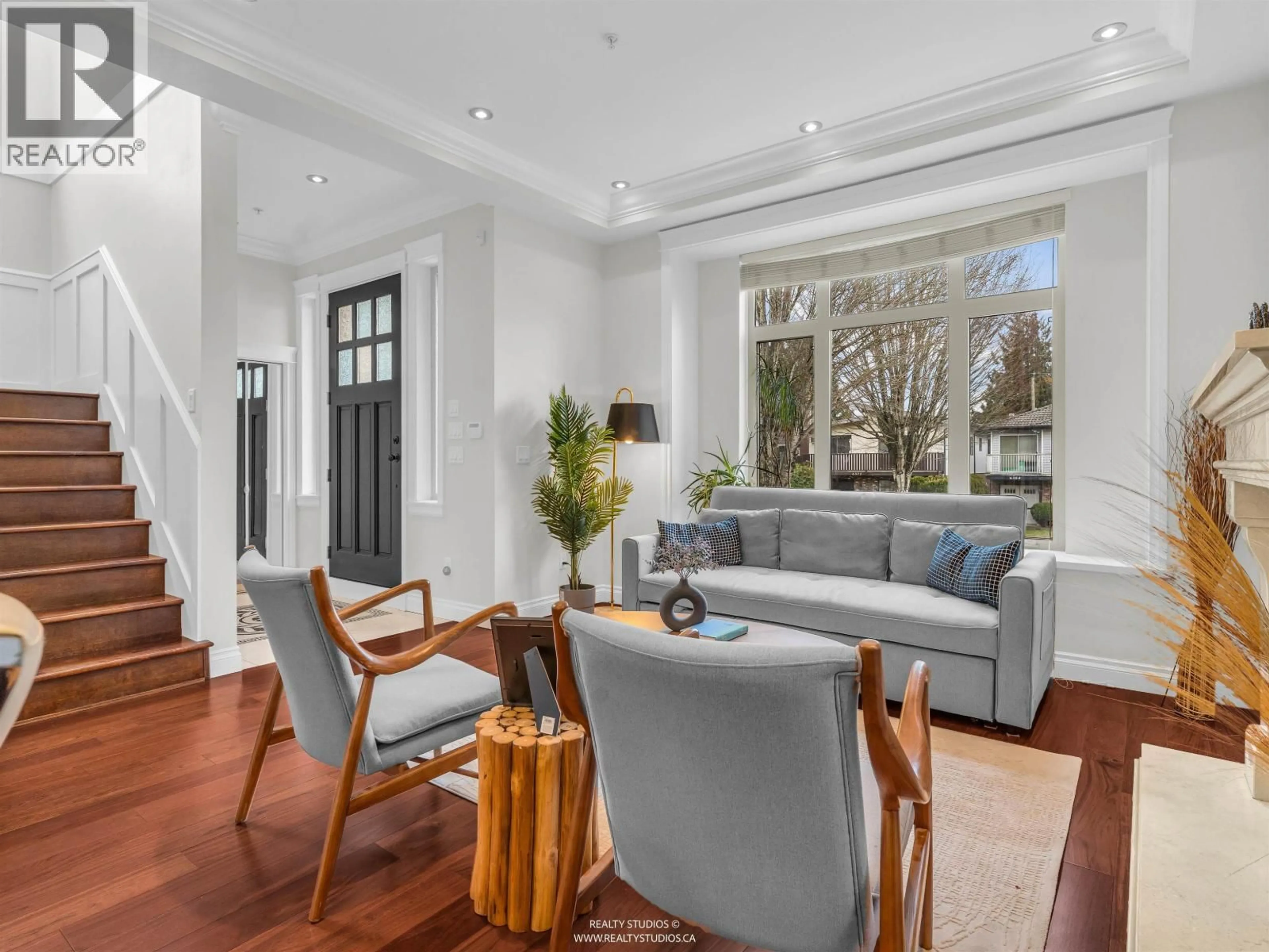 Living room with furniture, unknown for 6387 PRINCE ALBERT STREET, Vancouver British Columbia V5W3E7