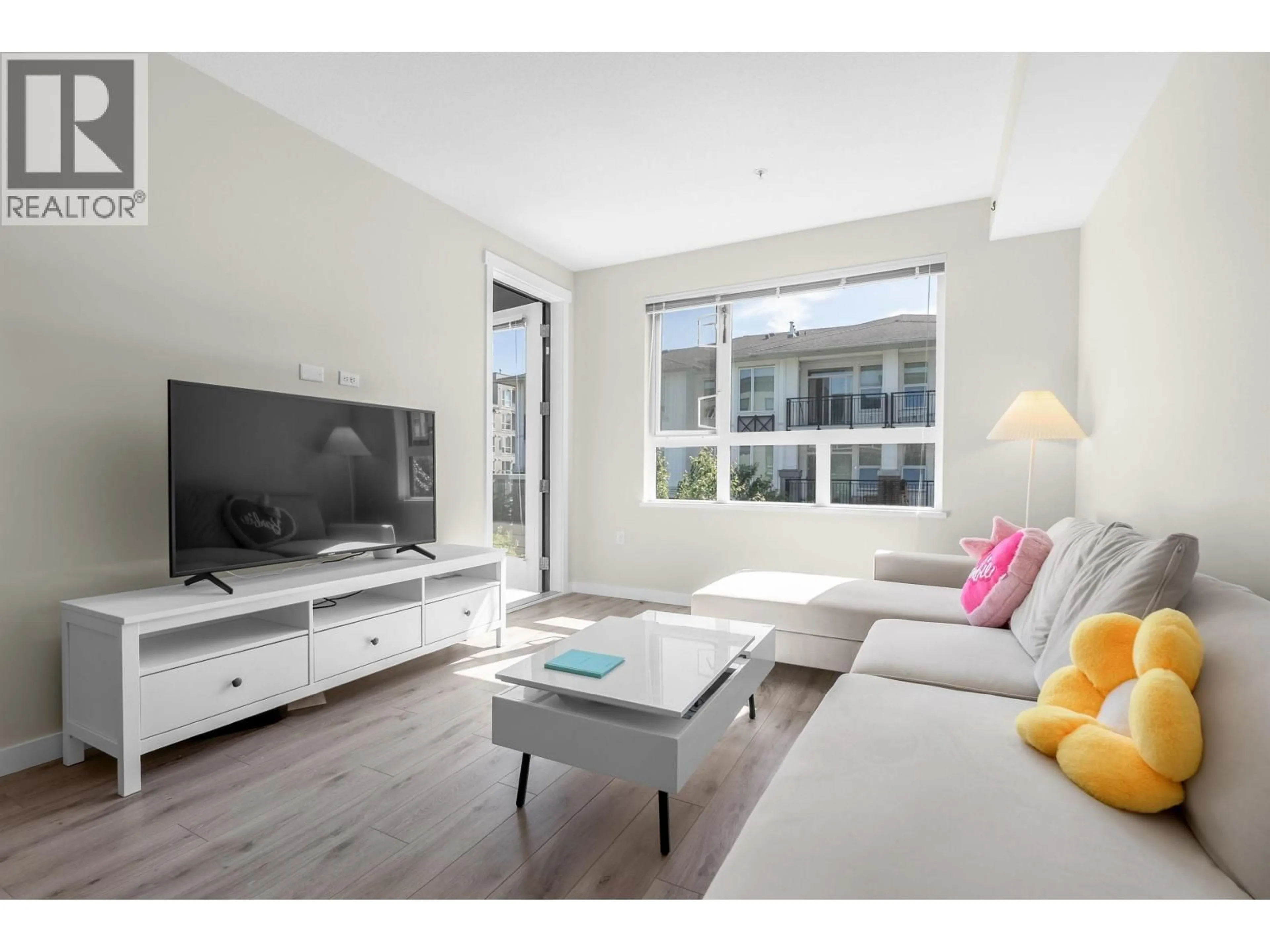 Living room with furniture, unknown for 315 - 9233 ODLIN ROAD, Richmond British Columbia V6X0V4