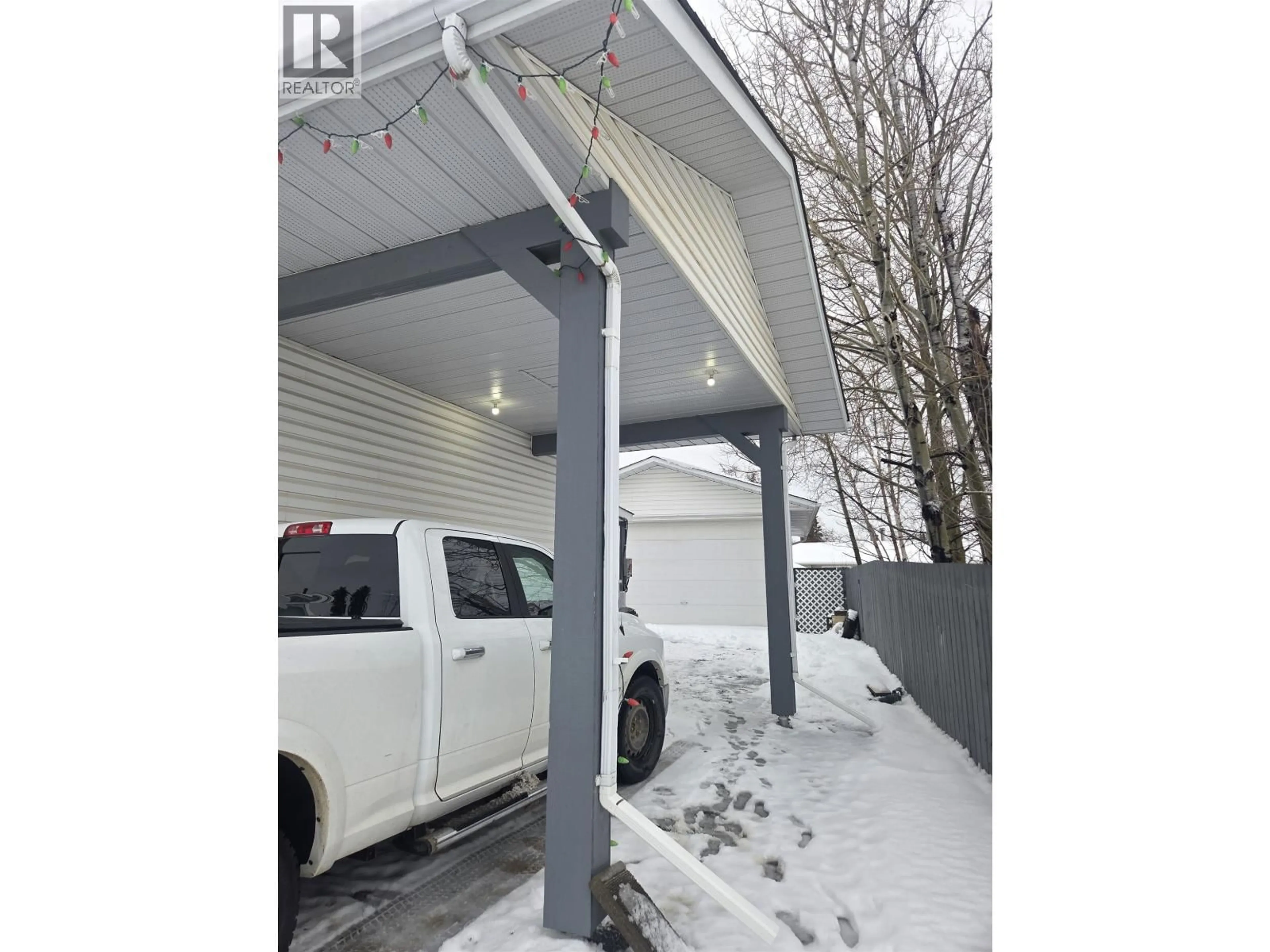 Indoor garage for 1450 FRASER CRESCENT, Prince George British Columbia V2M3Y2