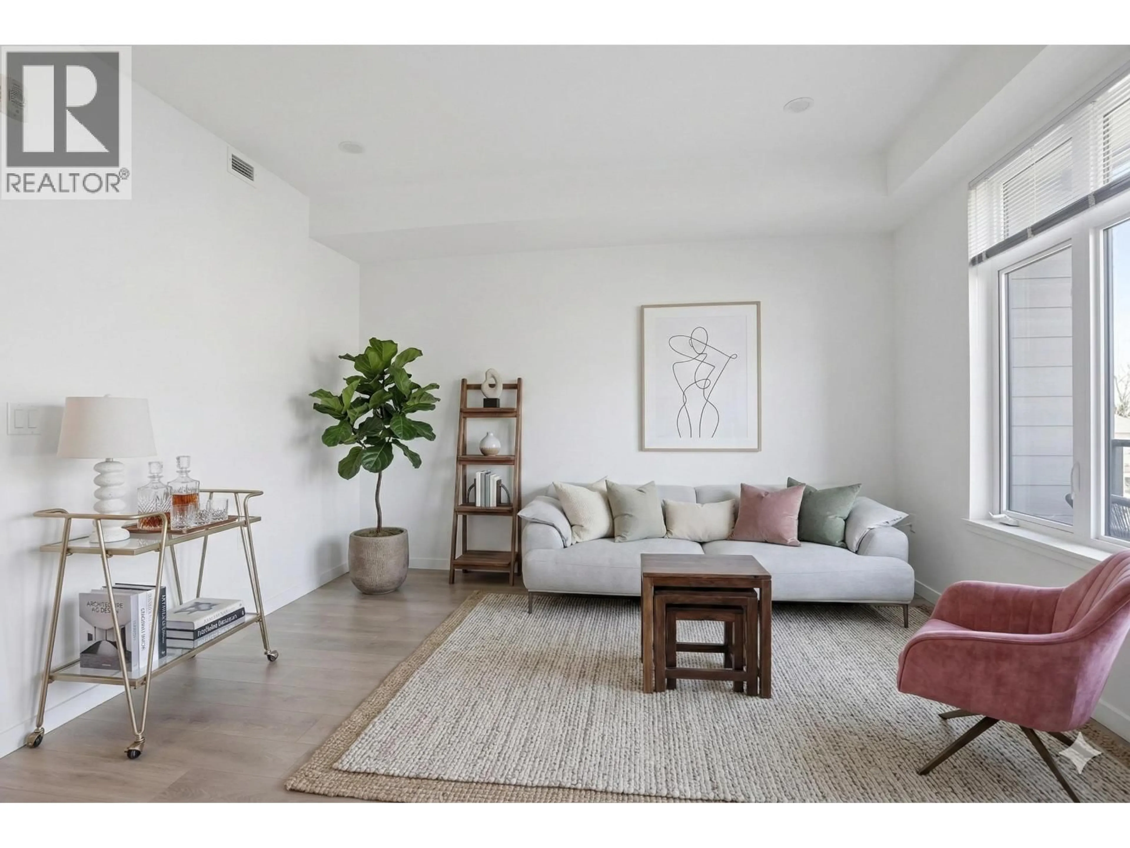 Living room with furniture, unknown for 414 - 725 MARINE DRIVE, North Vancouver British Columbia V7M0G2