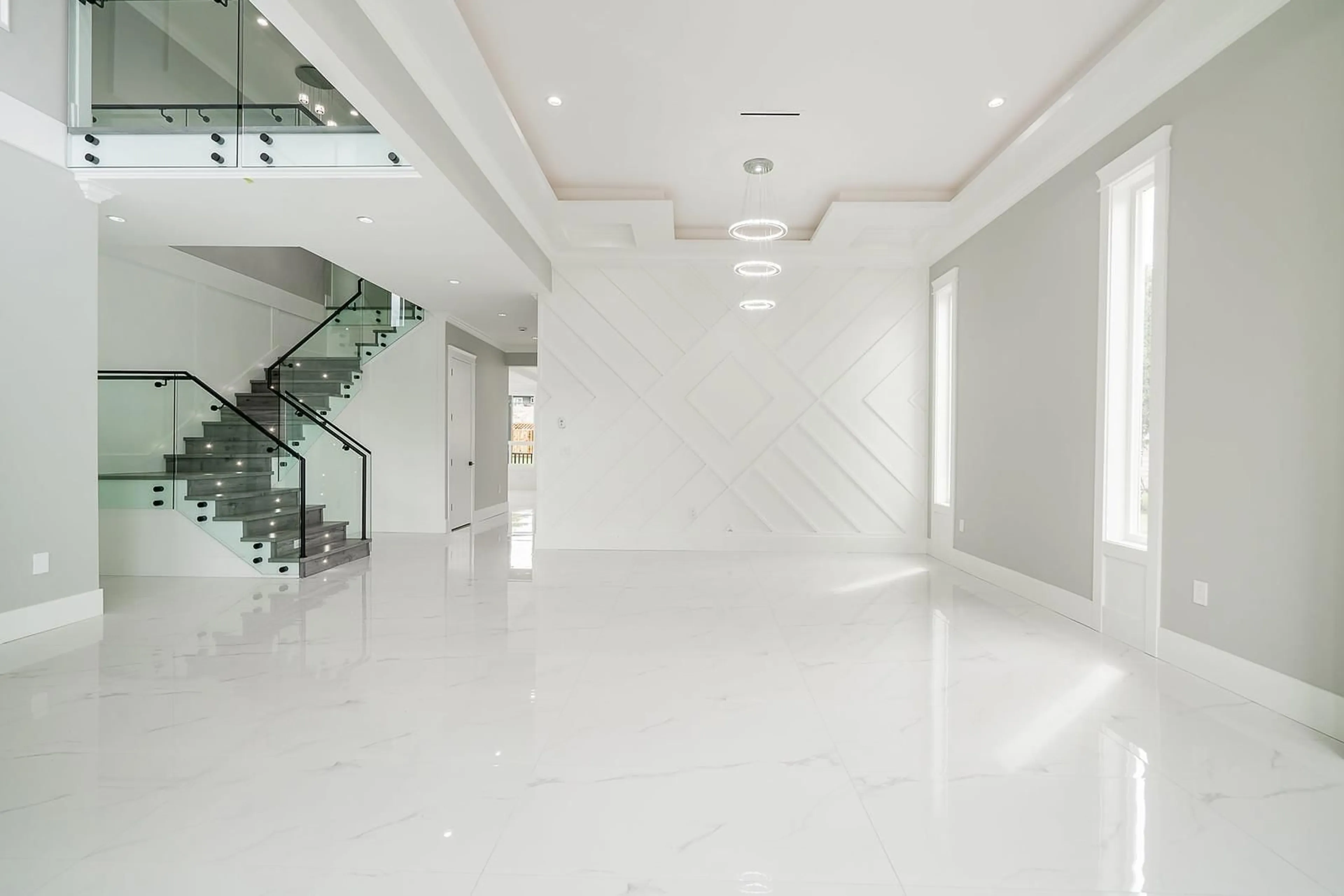 Indoor foyer for 13978 113A AVENUE, Surrey British Columbia V3R2K2