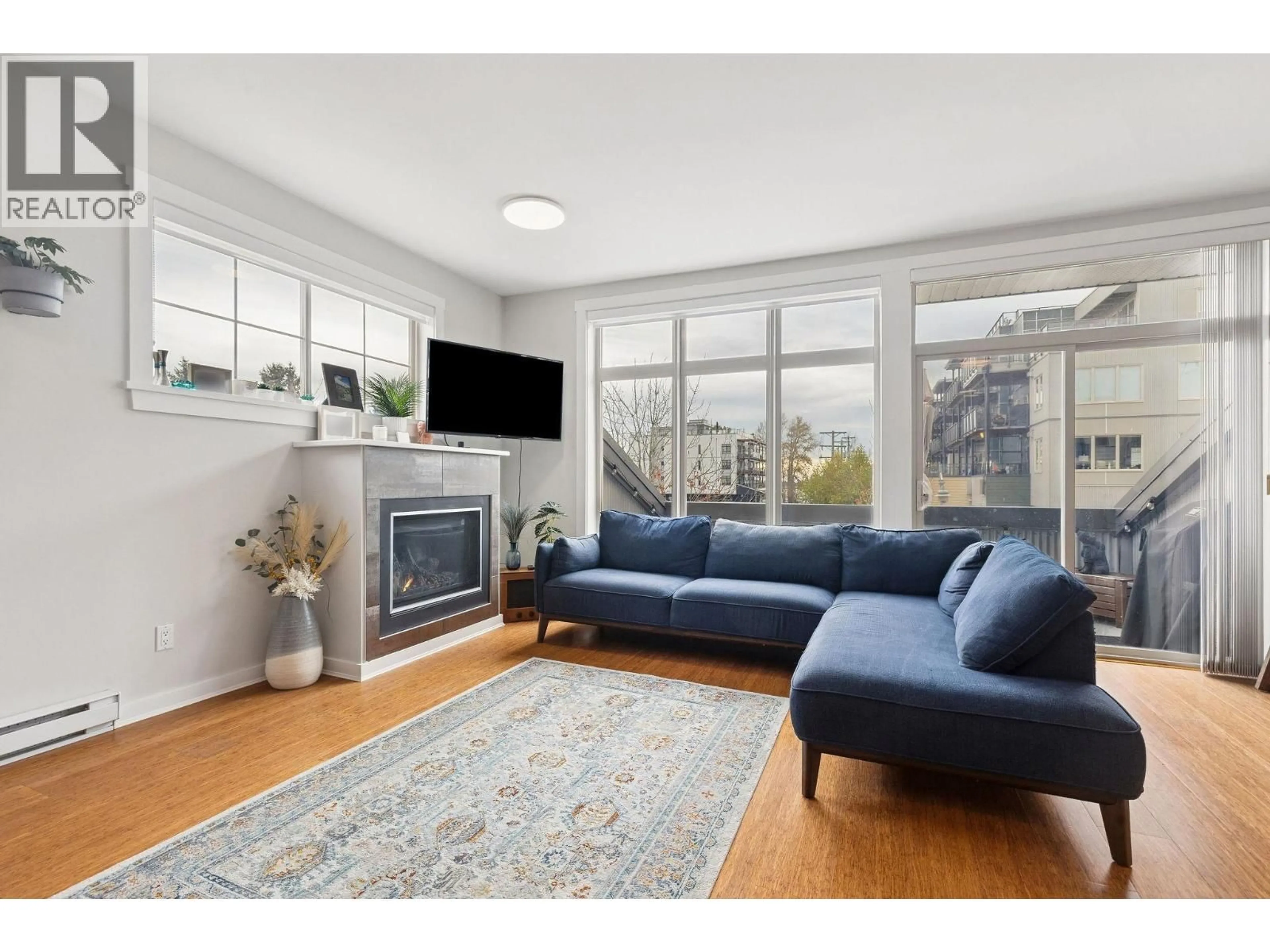 Living room with furniture, unknown for 220 - 6111 LONDON ROAD, Richmond British Columbia V7E3S3