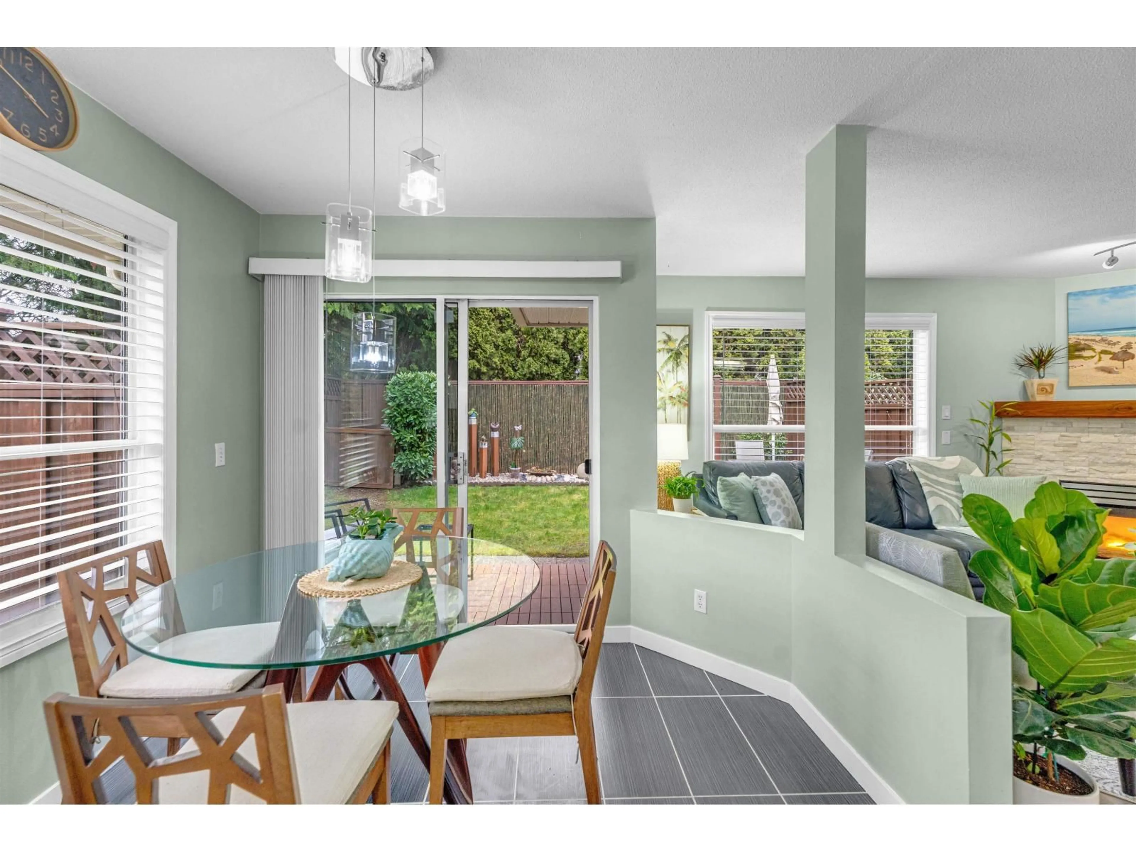 Unknown for 28 - 10130 155 STREET, Surrey British Columbia V3R0R6