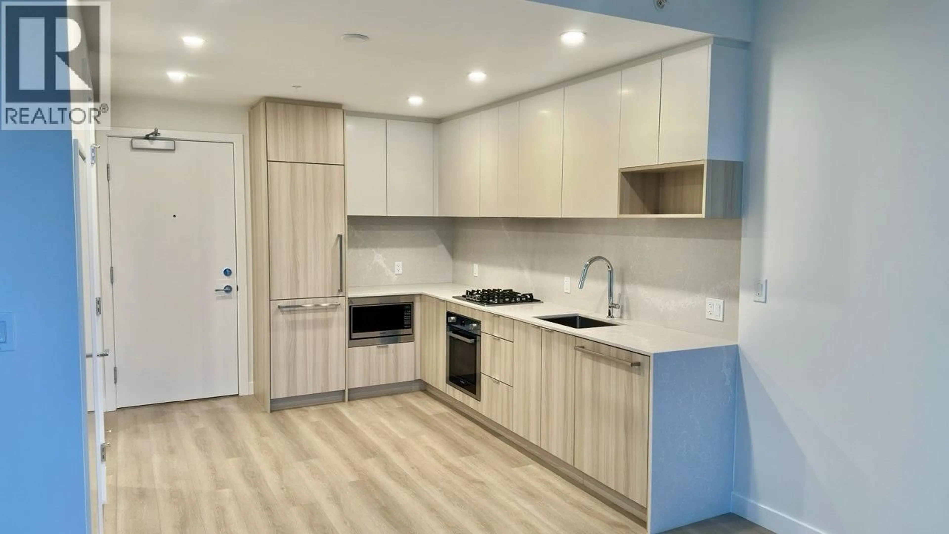 Unknown for 3303 - 6087 WILSON AVENUE, Burnaby British Columbia V5H2R5