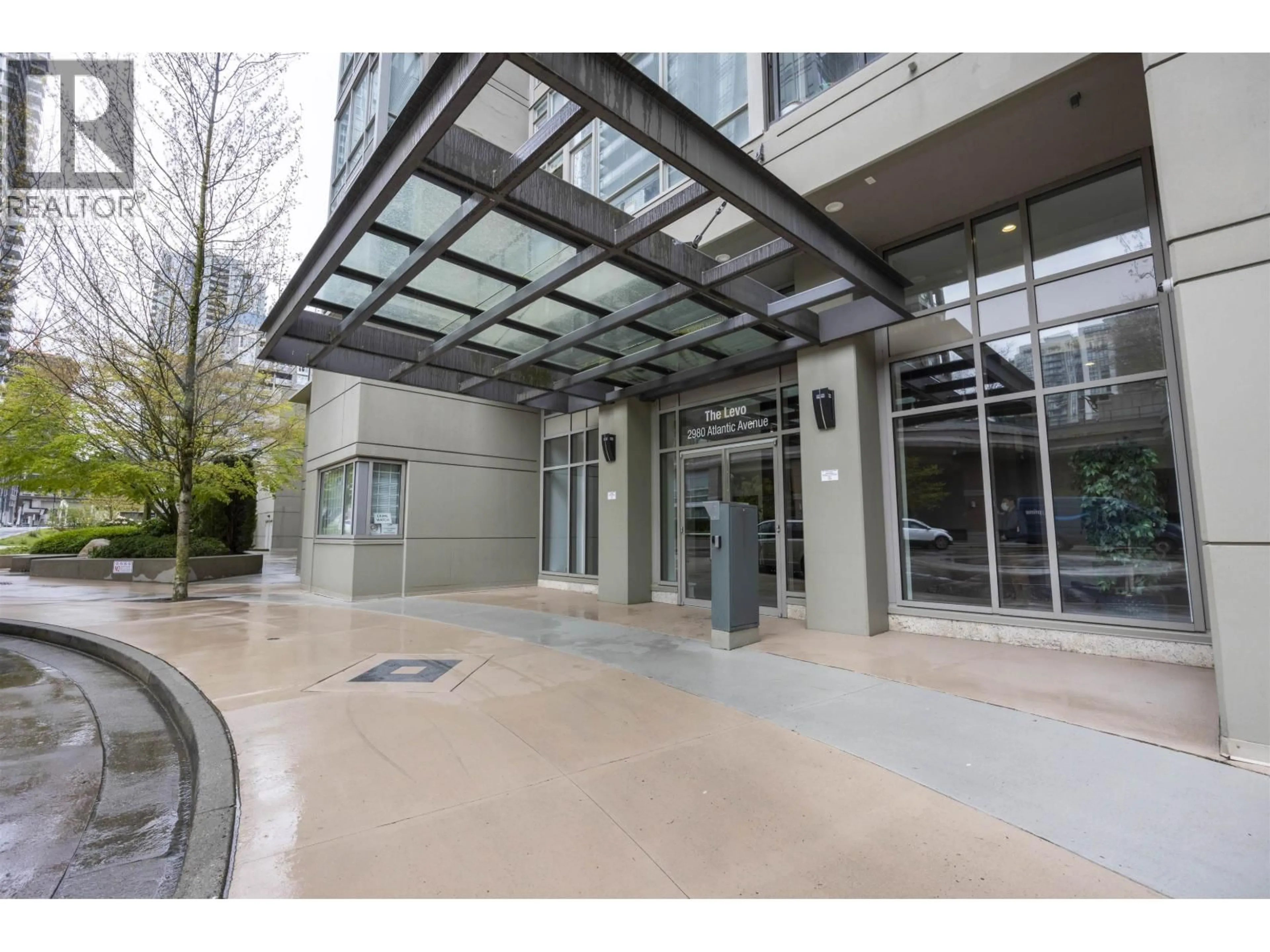 Indoor foyer for 1603 - 2980 ATLANTIC AVENUE, Coquitlam British Columbia V3B0G2