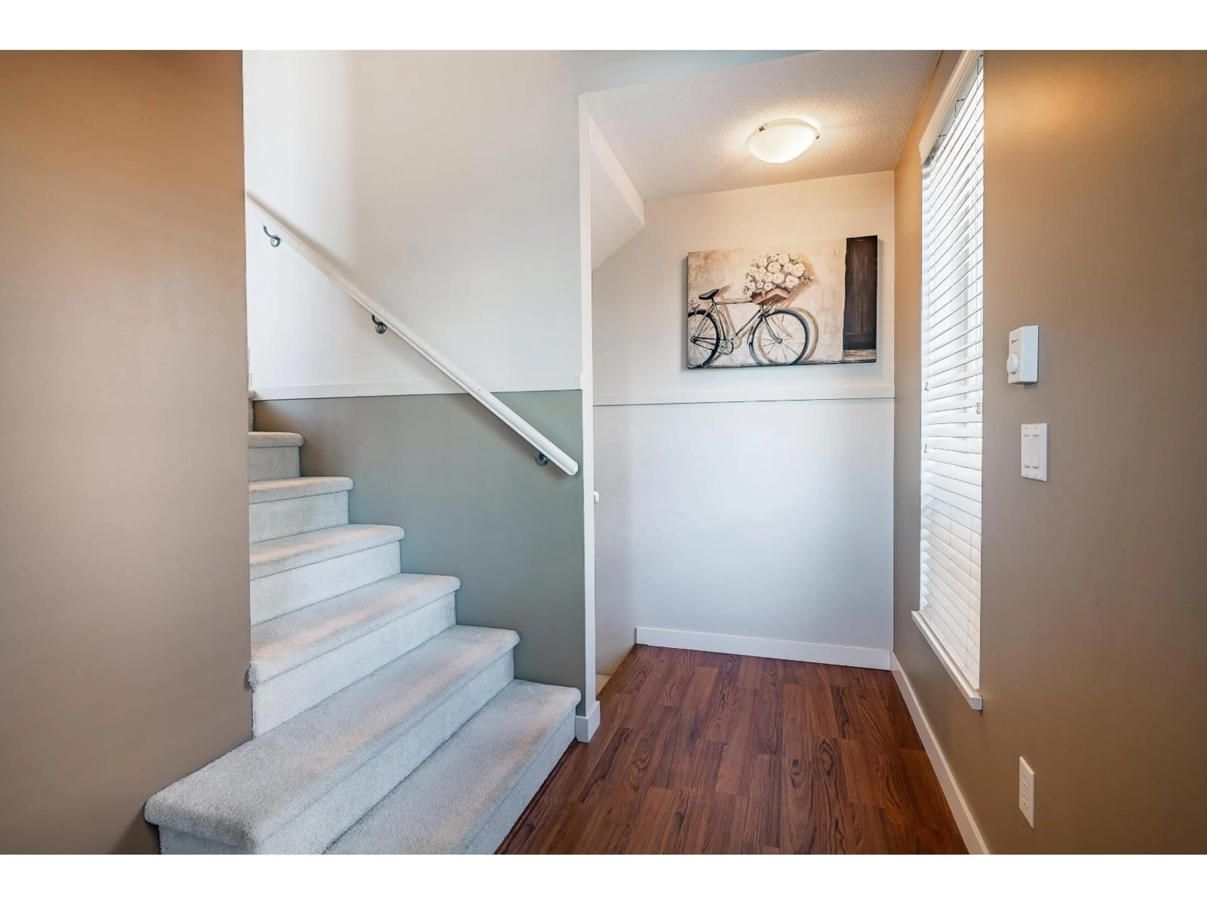 Indoor entryway for 99 - 2738 158 STREET, Surrey British Columbia V3Z3K3