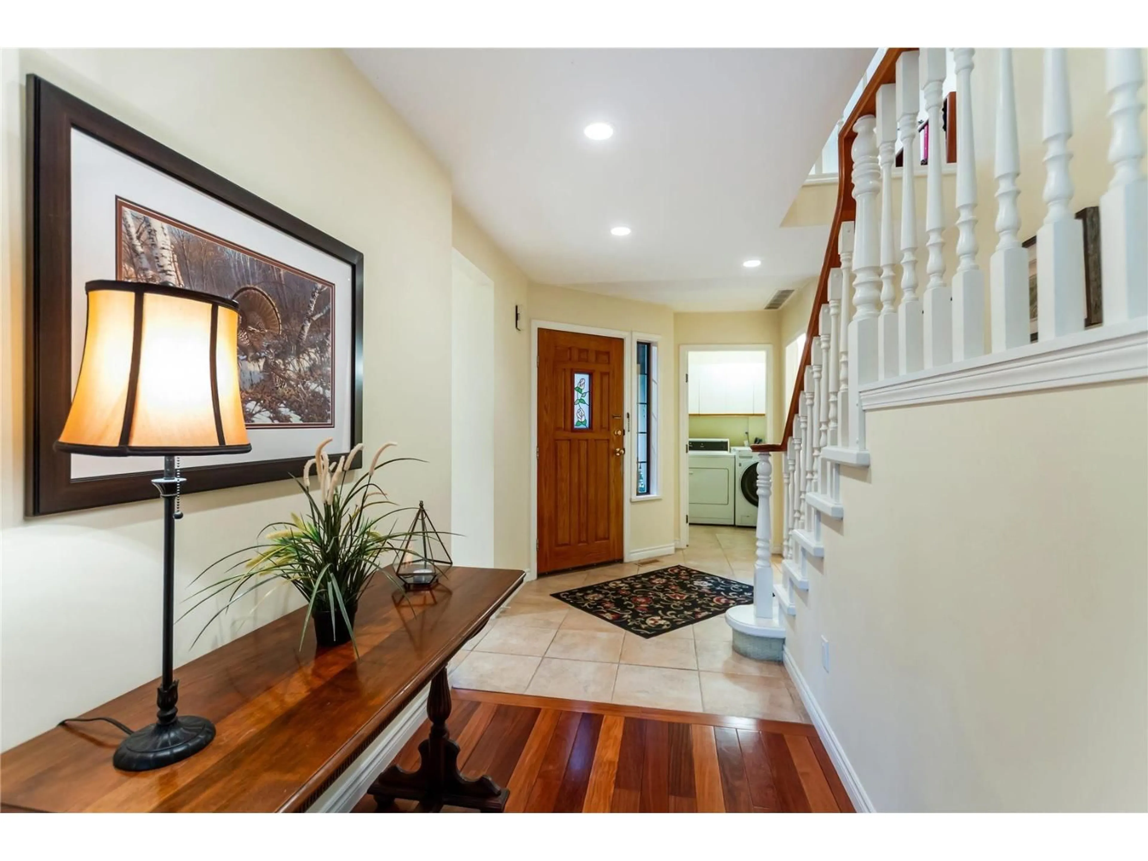 Indoor entryway for 1 - 15140 20 AVENUE, Surrey British Columbia V4A8S1