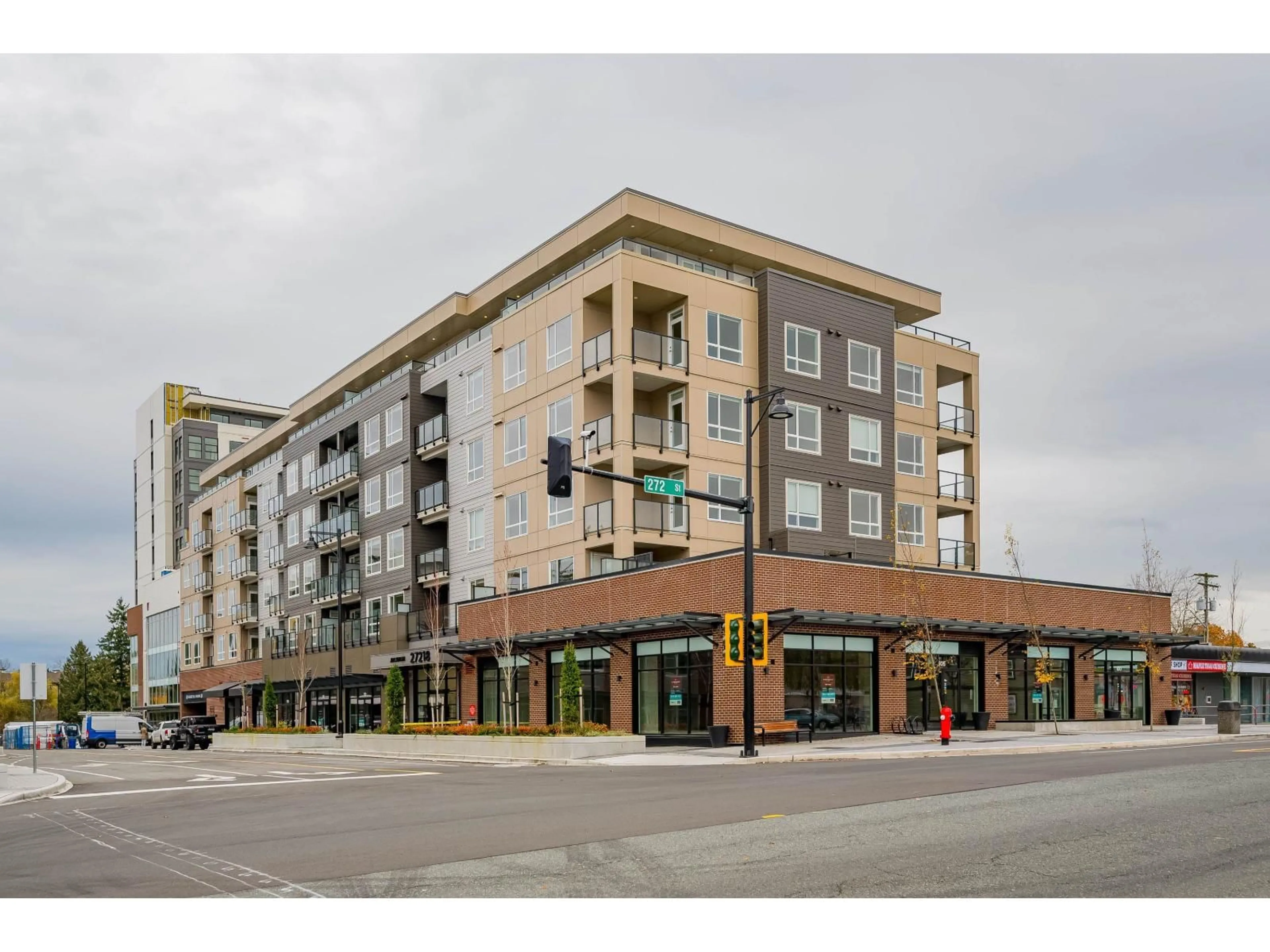 Patio, street for 414 - 27218 ALDERGROVE TOWN CENTER DRIVE, Langley British Columbia V4W0E4