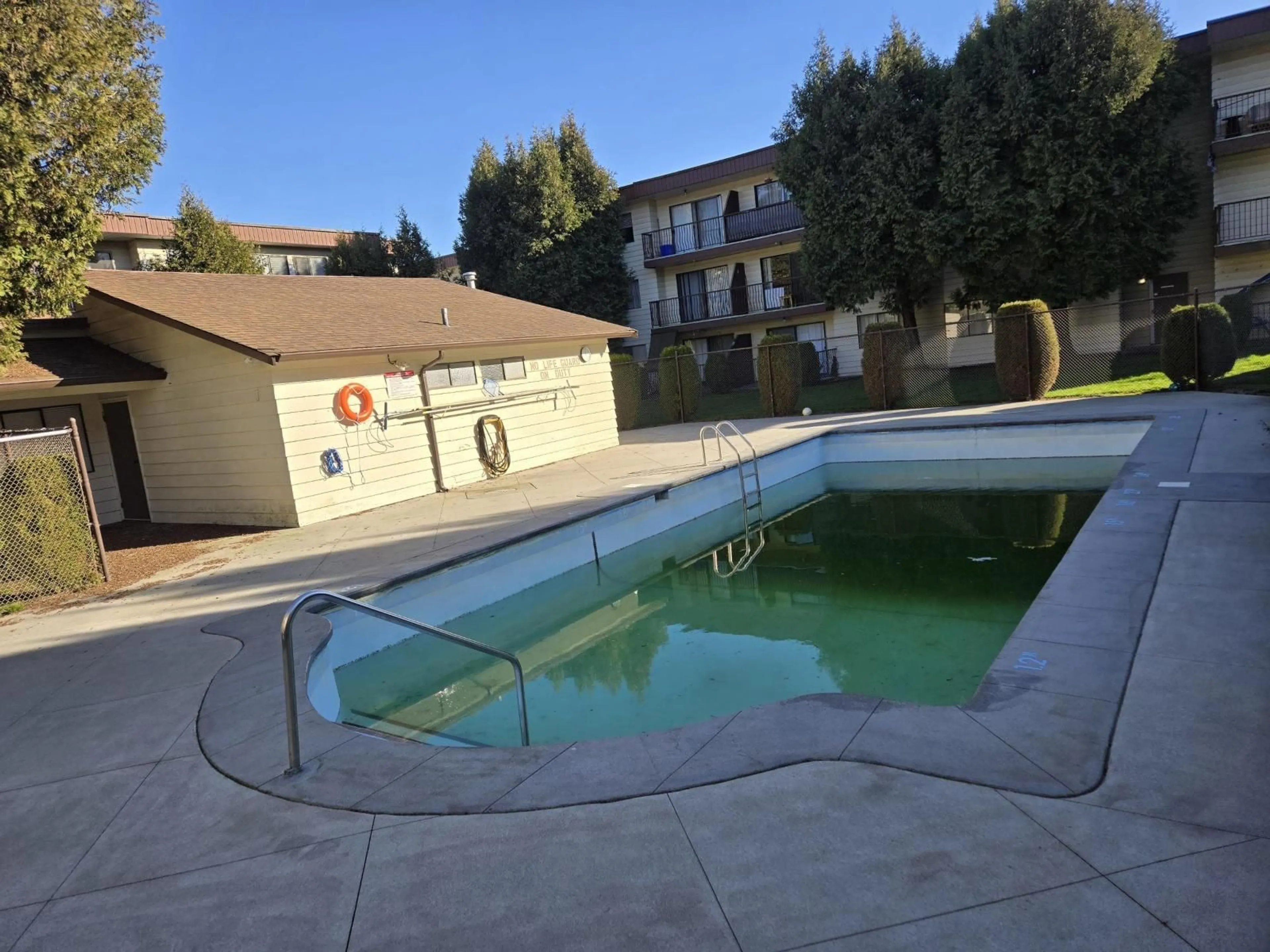 Pool for 129 - 1909 SALTON ROAD, Abbotsford British Columbia V2S5B6