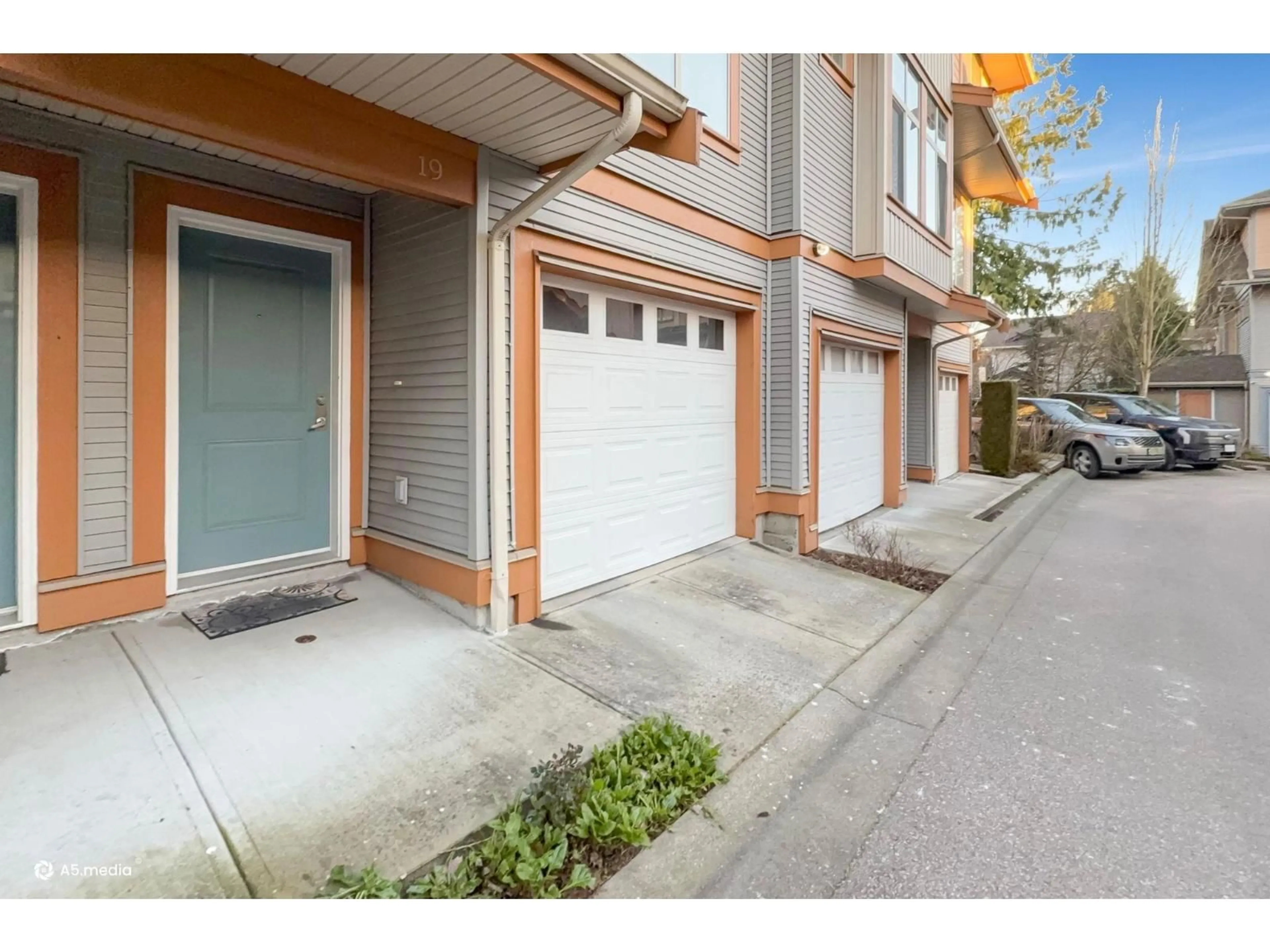 Unknown for 19 - 12036 66 AVENUE, Surrey British Columbia V4A1P9