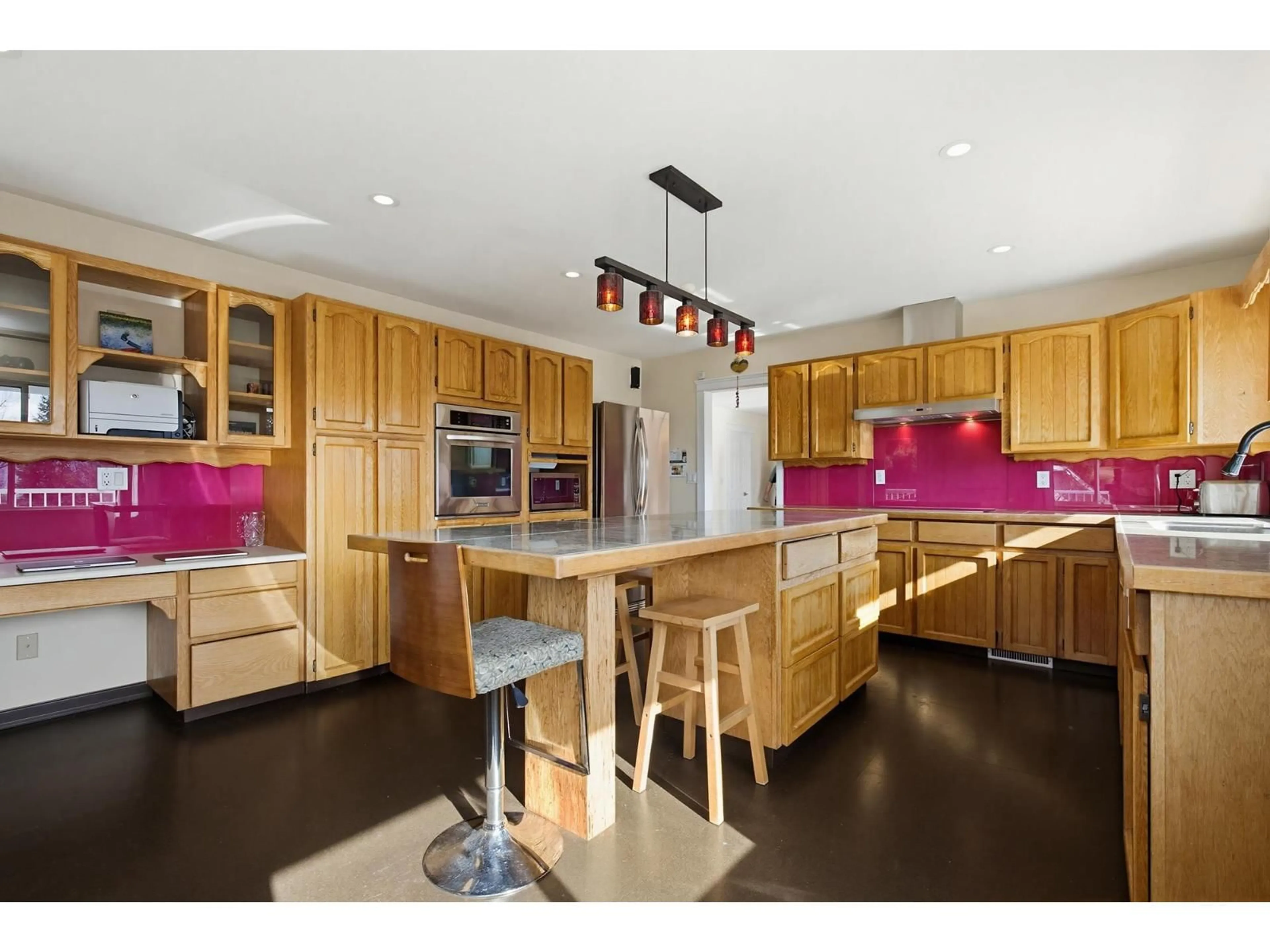 Contemporary kitchen, wood/laminate floor for 34639 DUNN STREET, Mission British Columbia V2V6W1