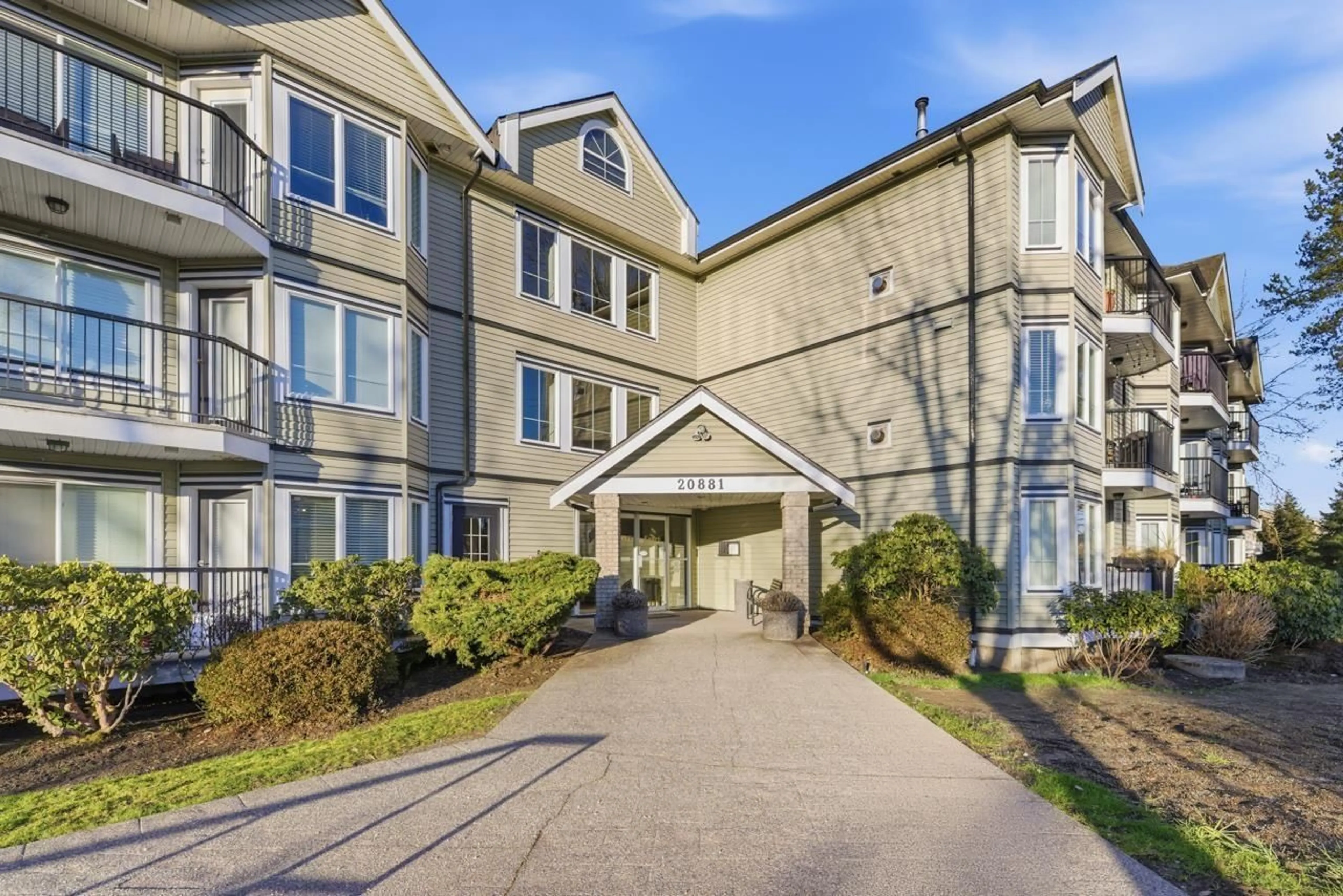 Unknown for 102 - 20881 56 AVENUE, Langley British Columbia V3A3Z3