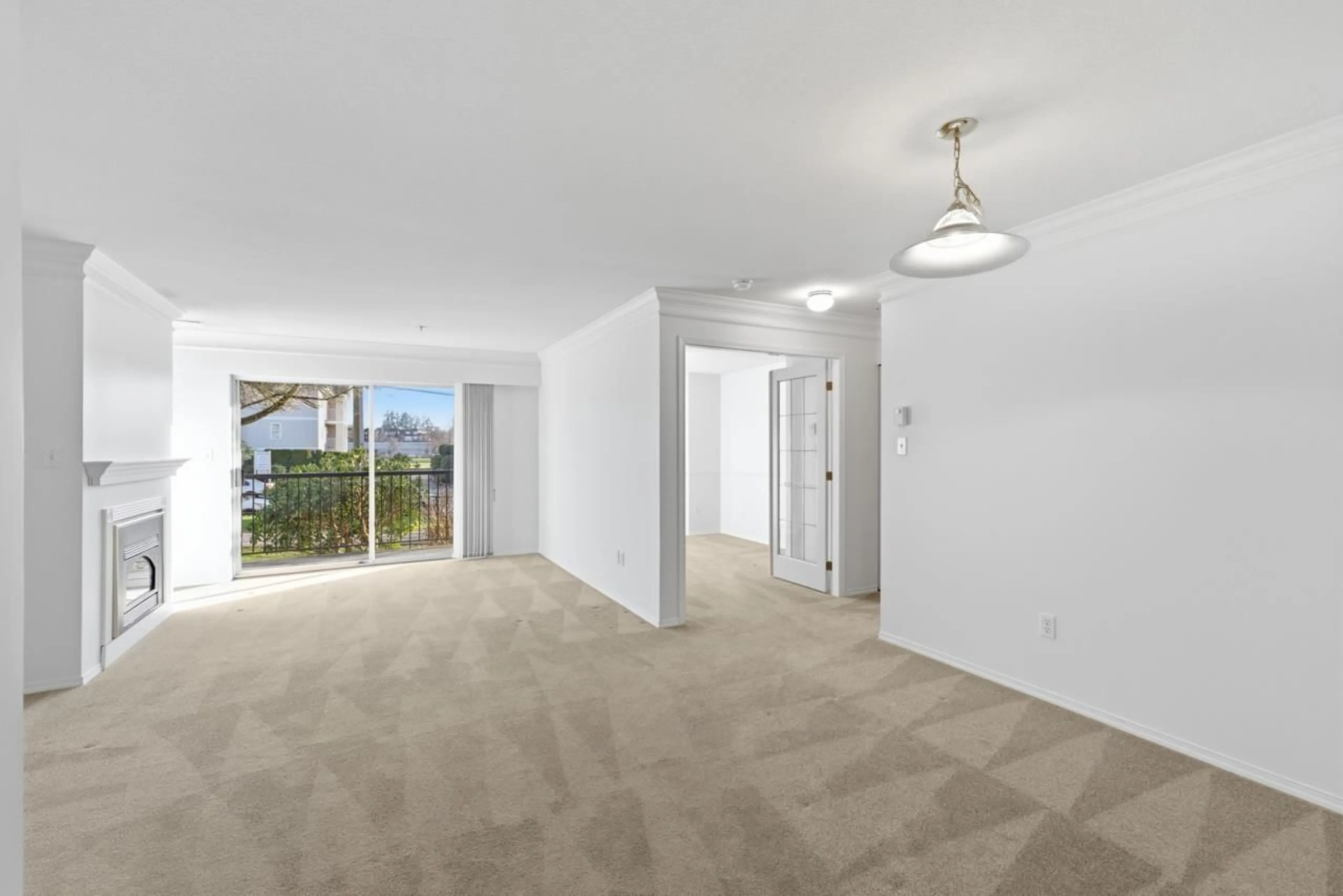 A pic of a room for 102 - 20881 56 AVENUE, Langley British Columbia V3A3Z3