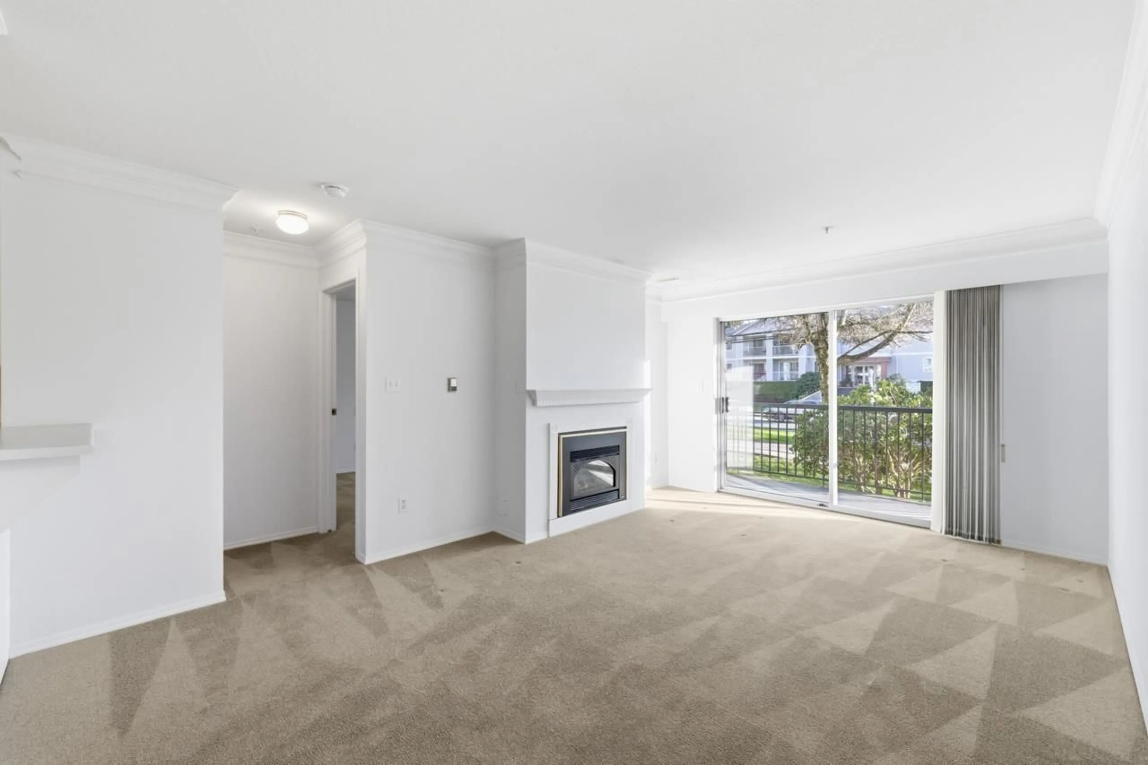 A pic of a room for 102 - 20881 56 AVENUE, Langley British Columbia V3A3Z3