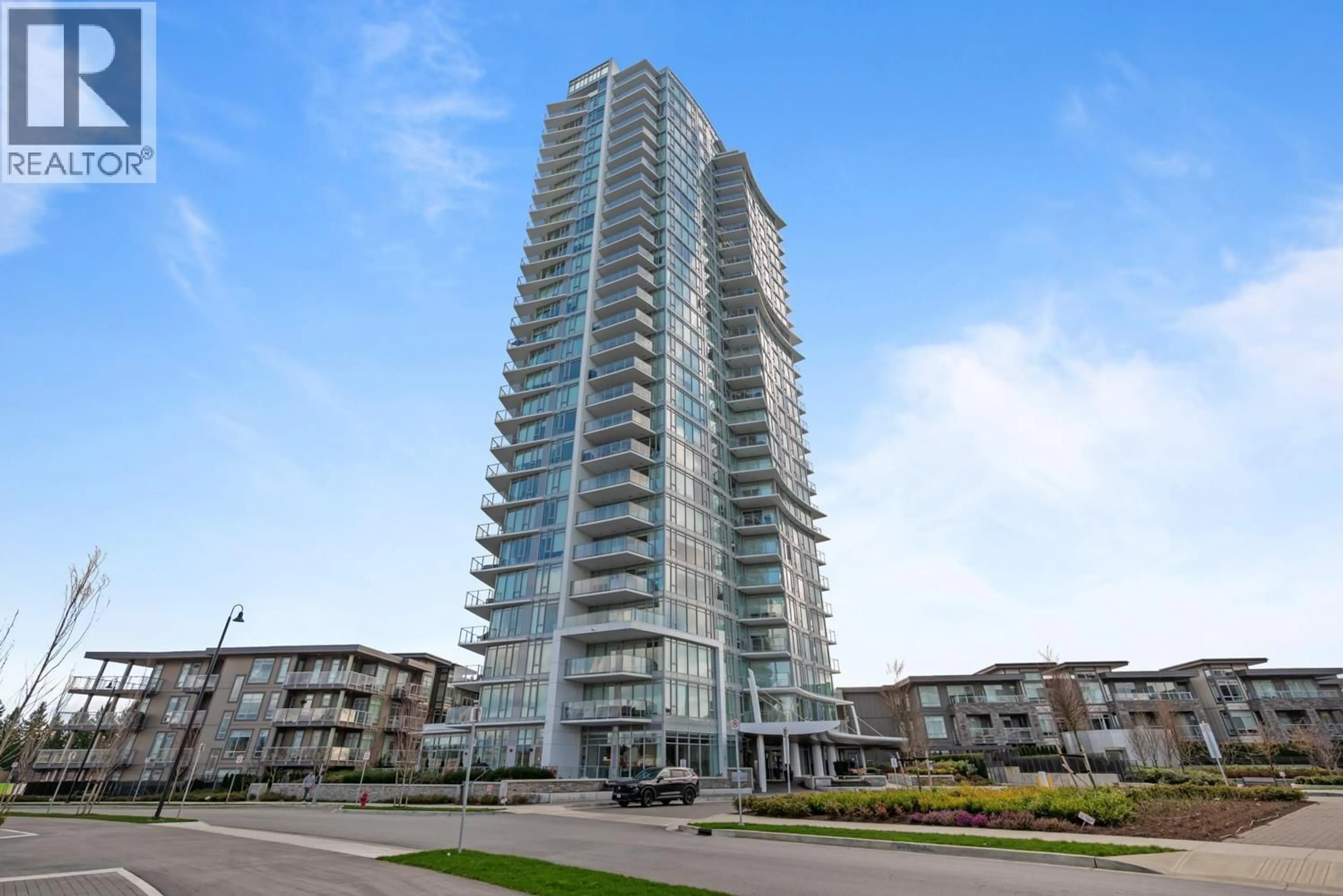 Indoor foyer for 202 - 7769 PARK CRESCENT, Burnaby British Columbia V3N0J7
