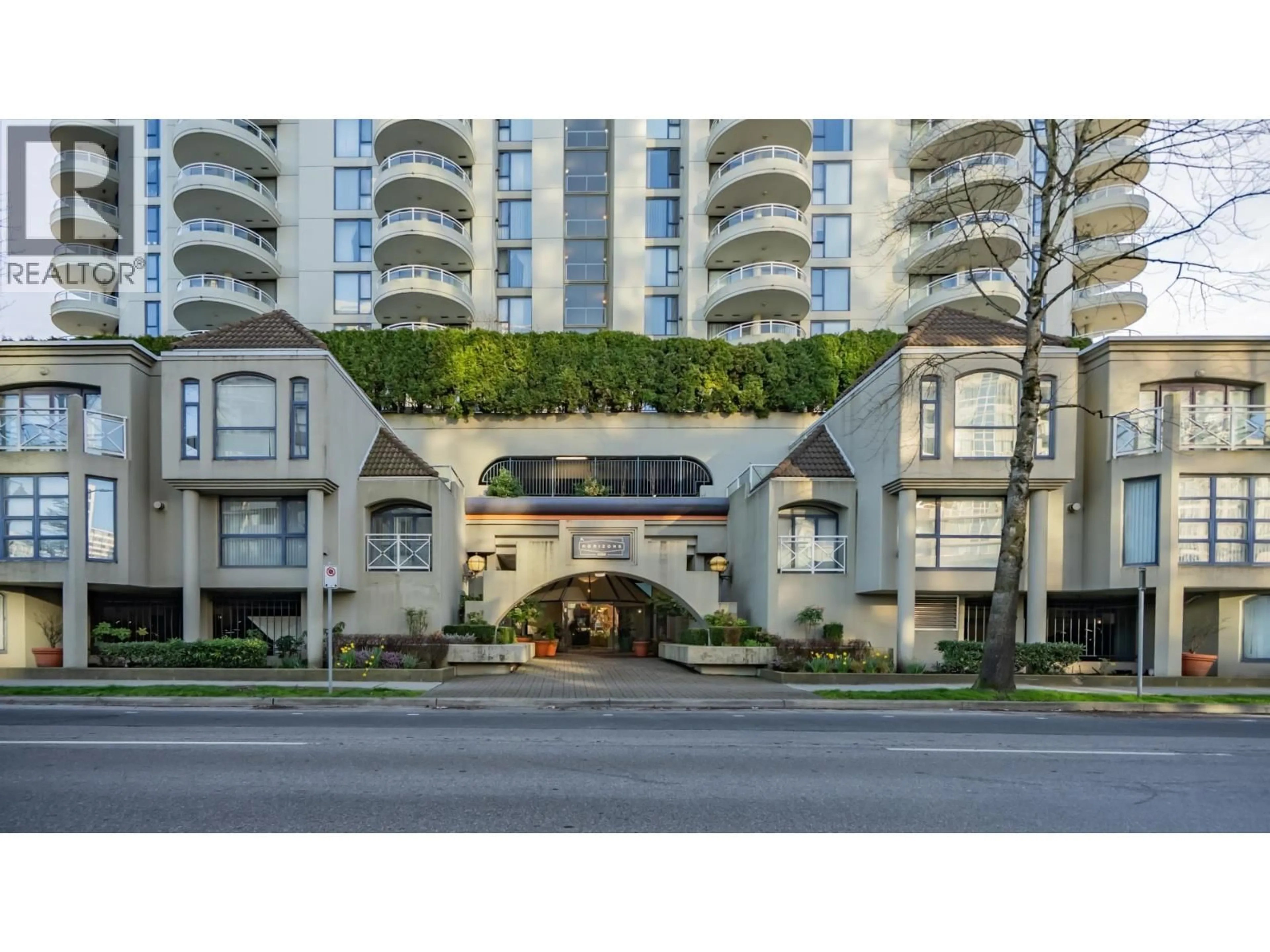 Indoor foyer for 909 - 6088 MINORU BOULEVARD, Richmond British Columbia V6Y4A8