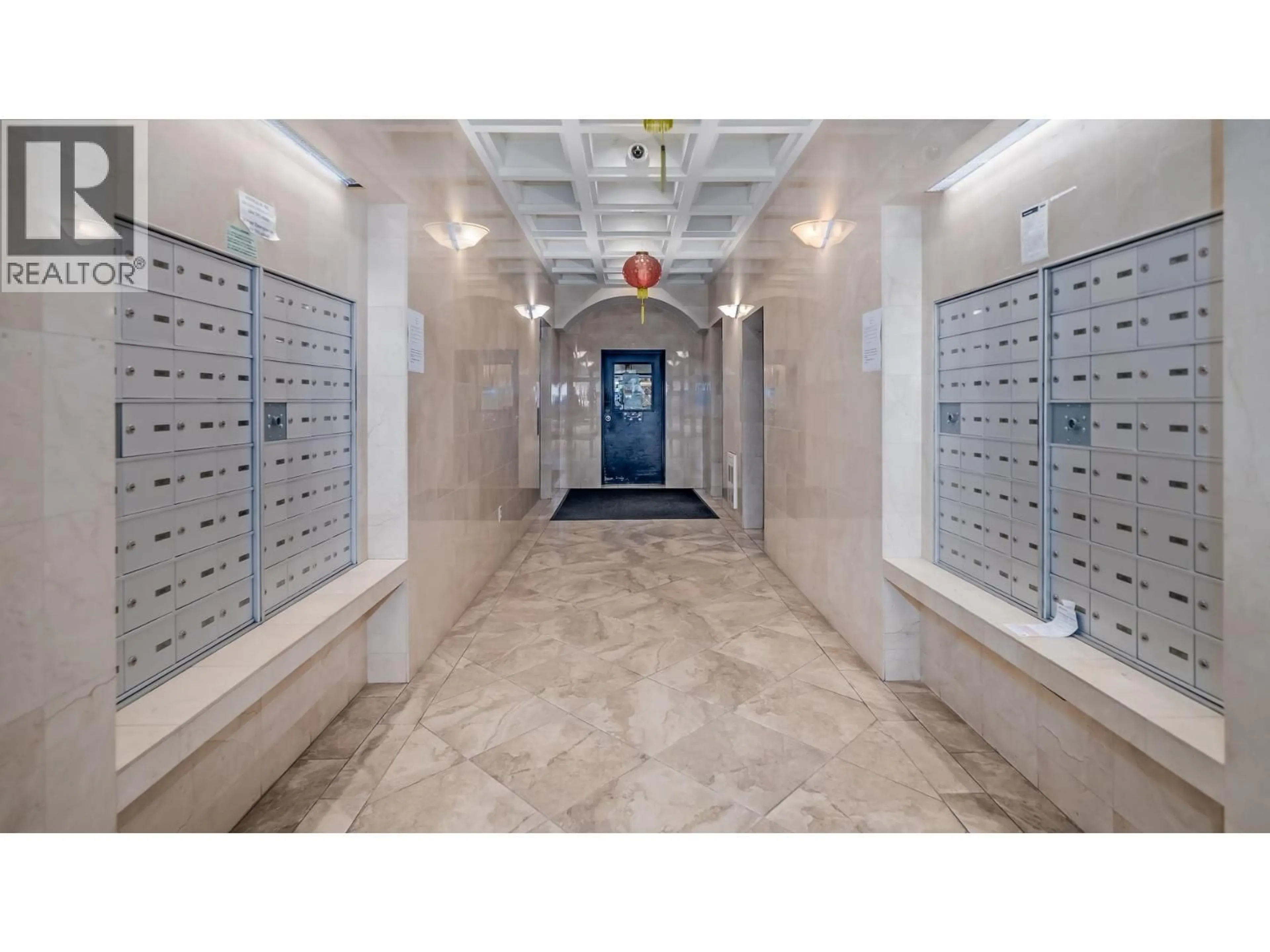 Indoor foyer for 909 - 6088 MINORU BOULEVARD, Richmond British Columbia V6Y4A8