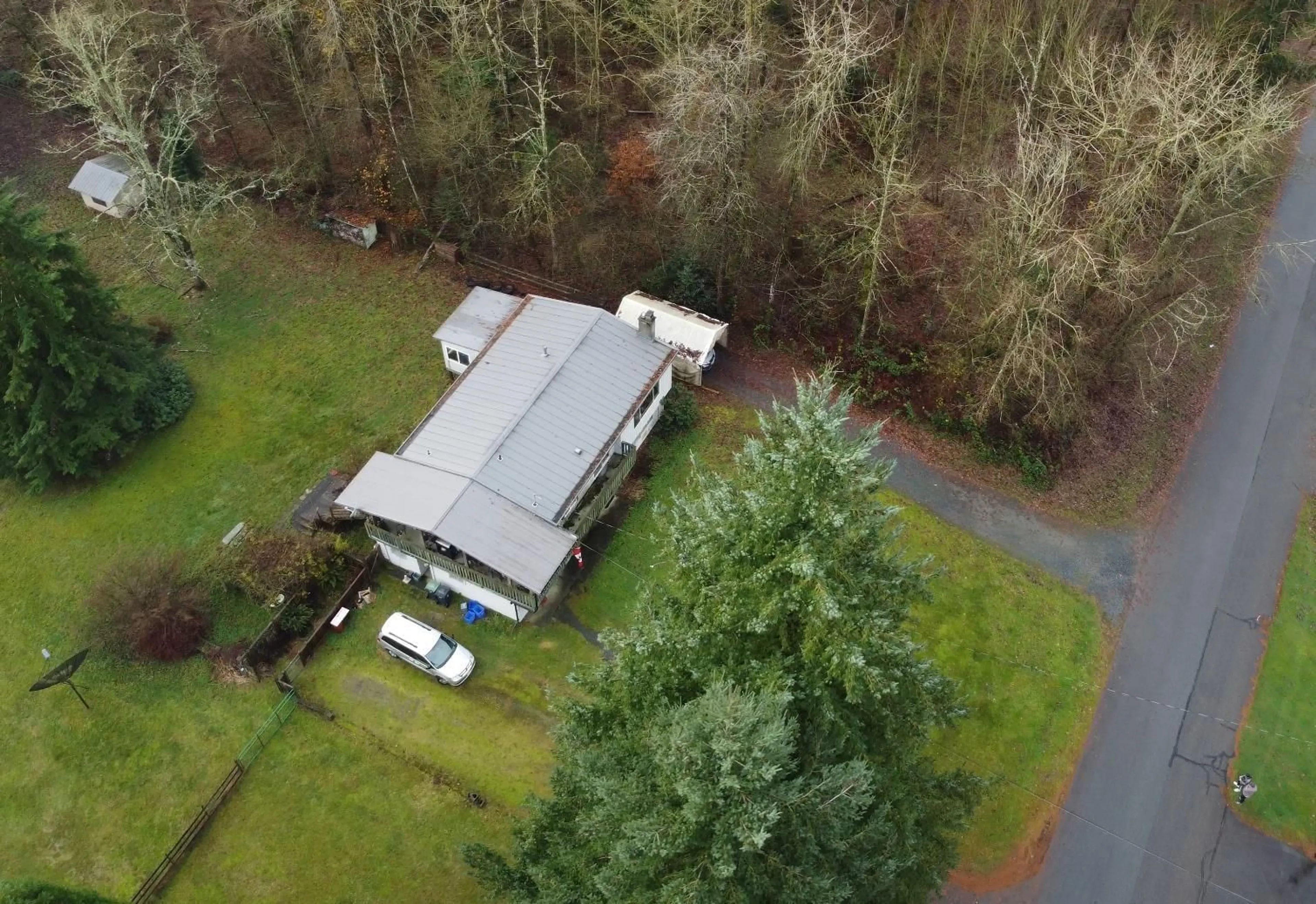 A pic from outside/outdoor area/front of a property/back of a property/a pic from drone, unknown for 24242 52 AVENUE, Langley British Columbia V2Z2N2