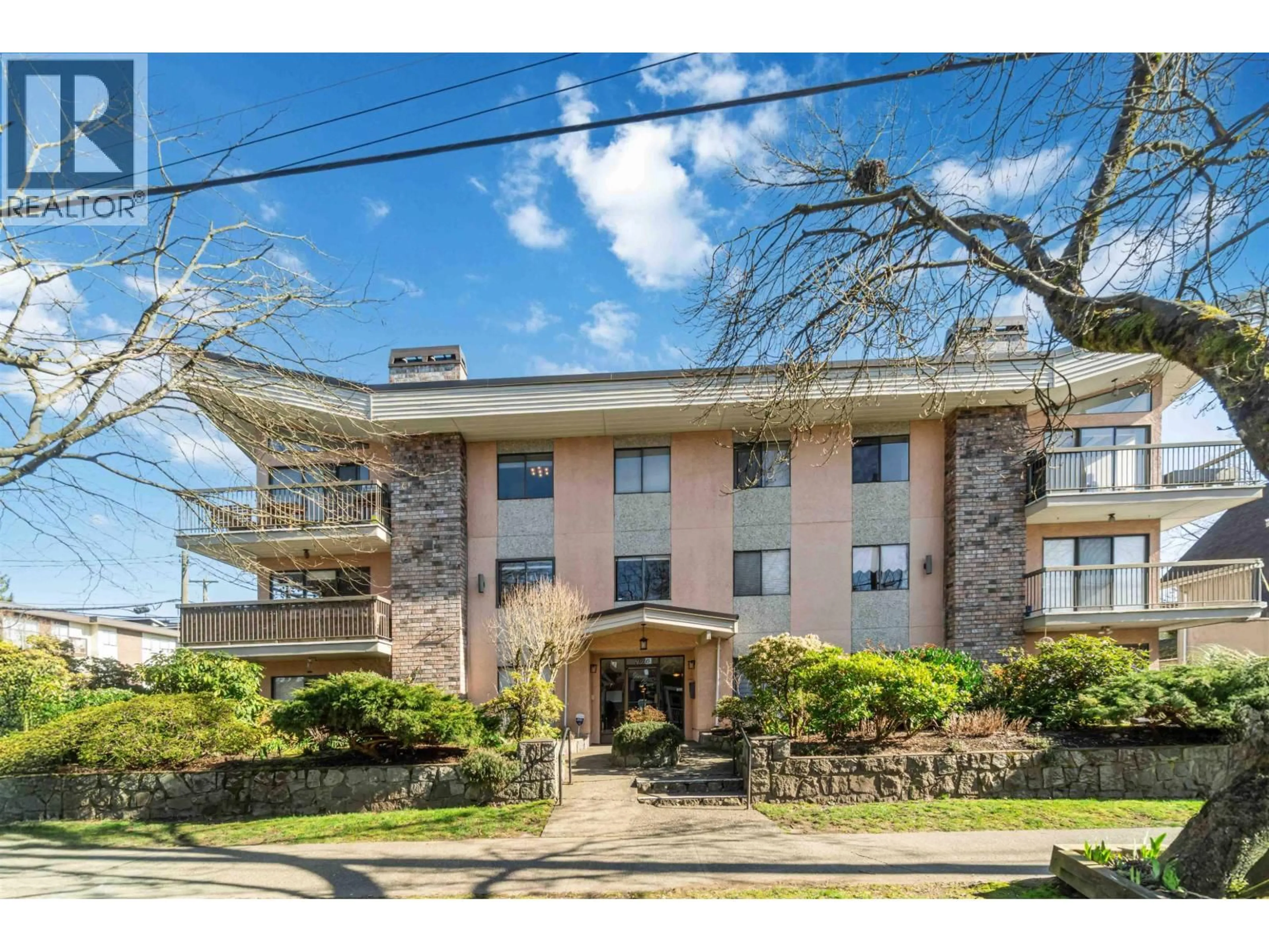 Unknown for 104 - 2910 ONTARIO STREET, Vancouver British Columbia V5T2Y6