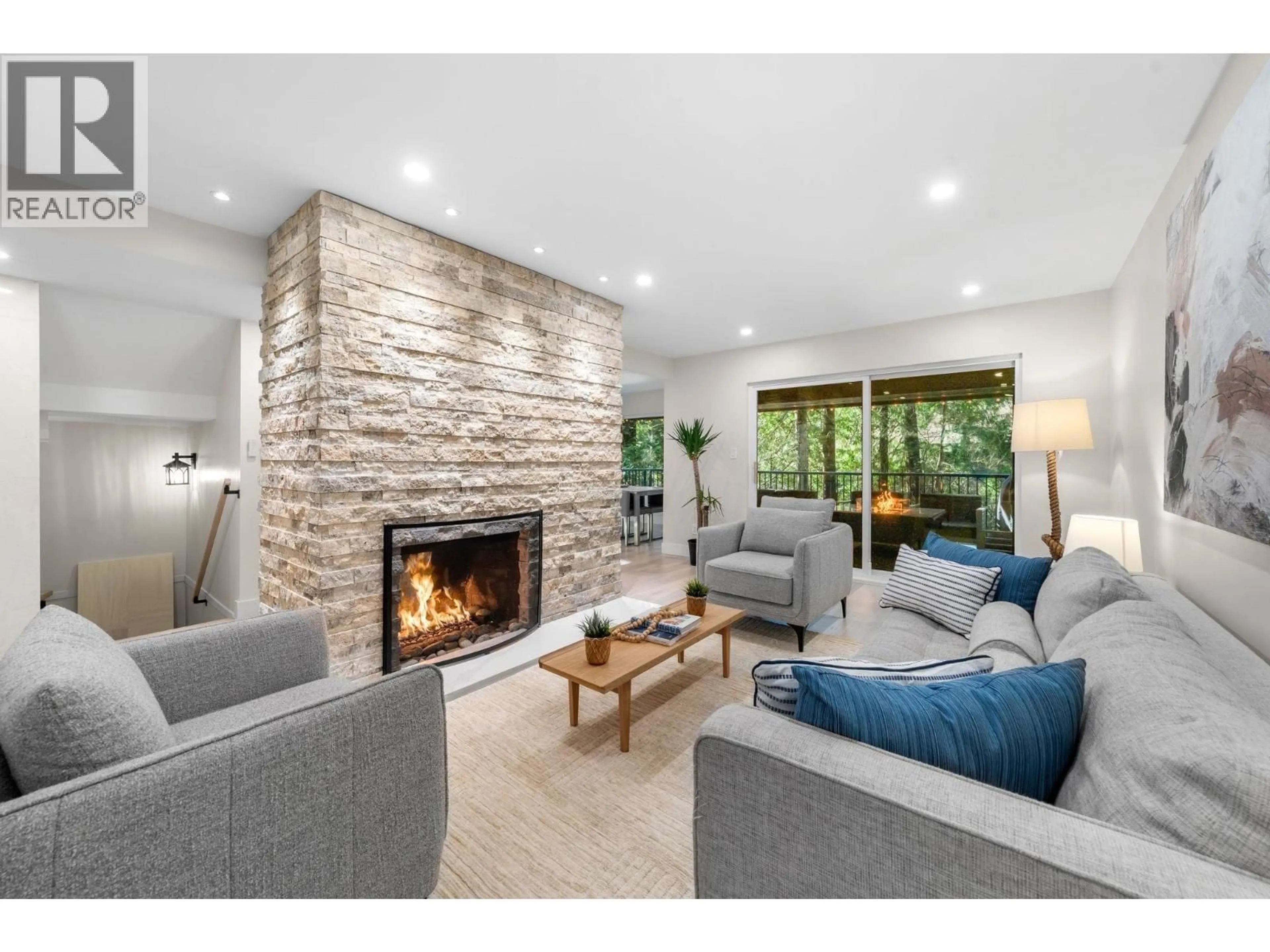 Living room with furniture, unknown for 867 FREDERICK ROAD, North Vancouver British Columbia V7K2Y5