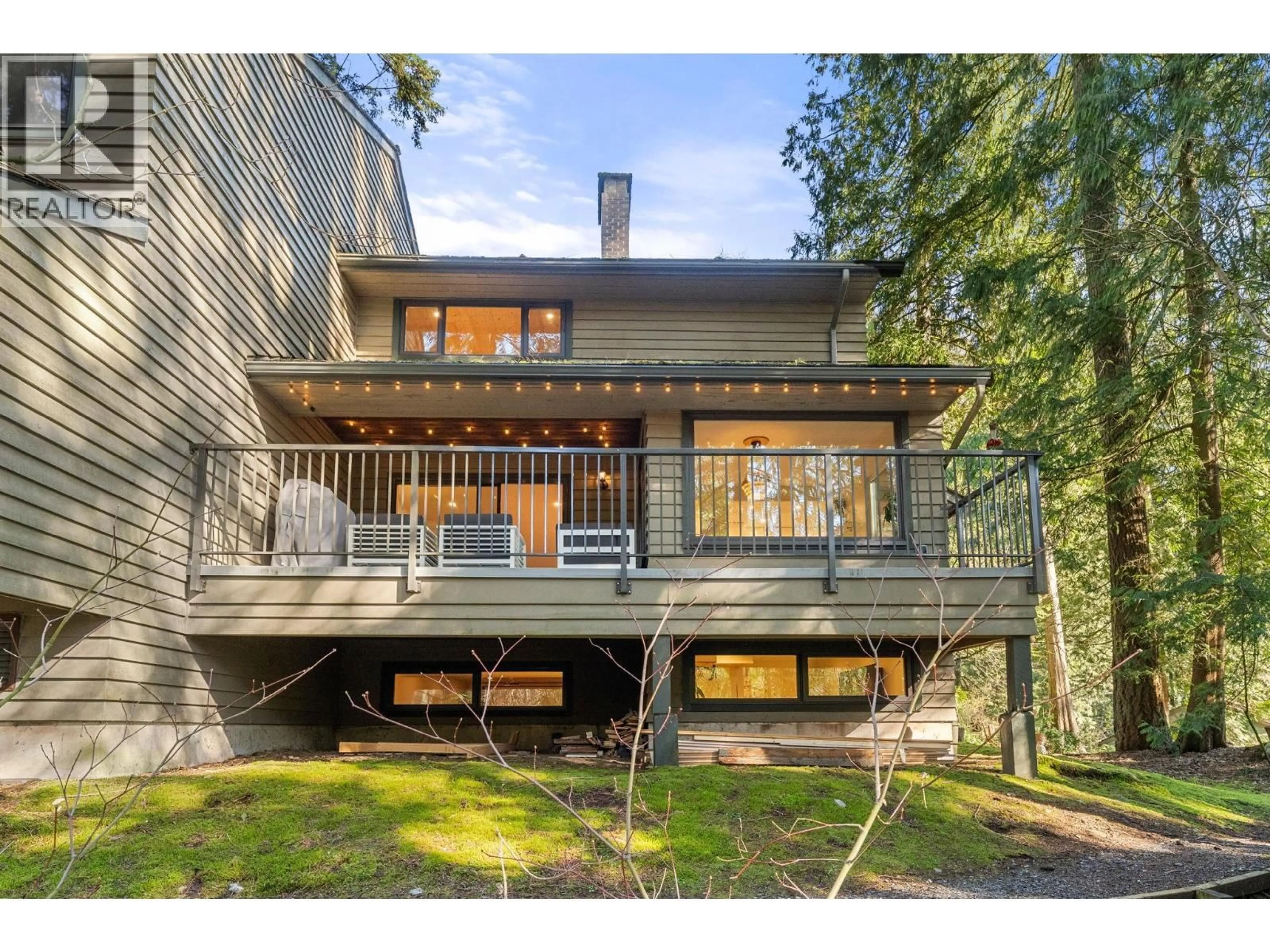 Unknown for 867 FREDERICK ROAD, North Vancouver British Columbia V7K2Y5