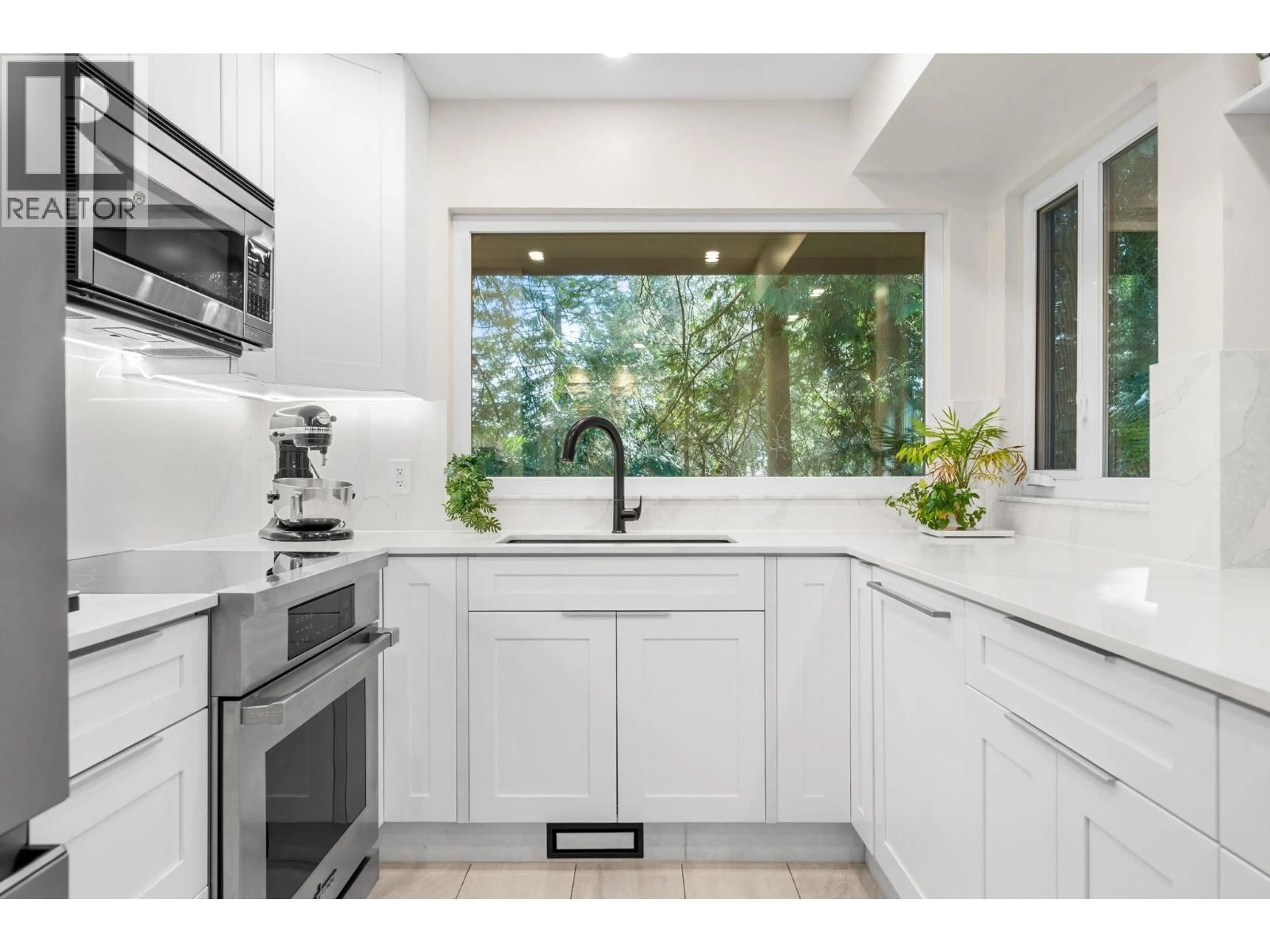 Contemporary kitchen, ceramic/tile floor for 867 FREDERICK ROAD, North Vancouver British Columbia V7K2Y5