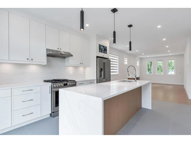 2284 MOULDSTADE ROAD, Abbotsford 4