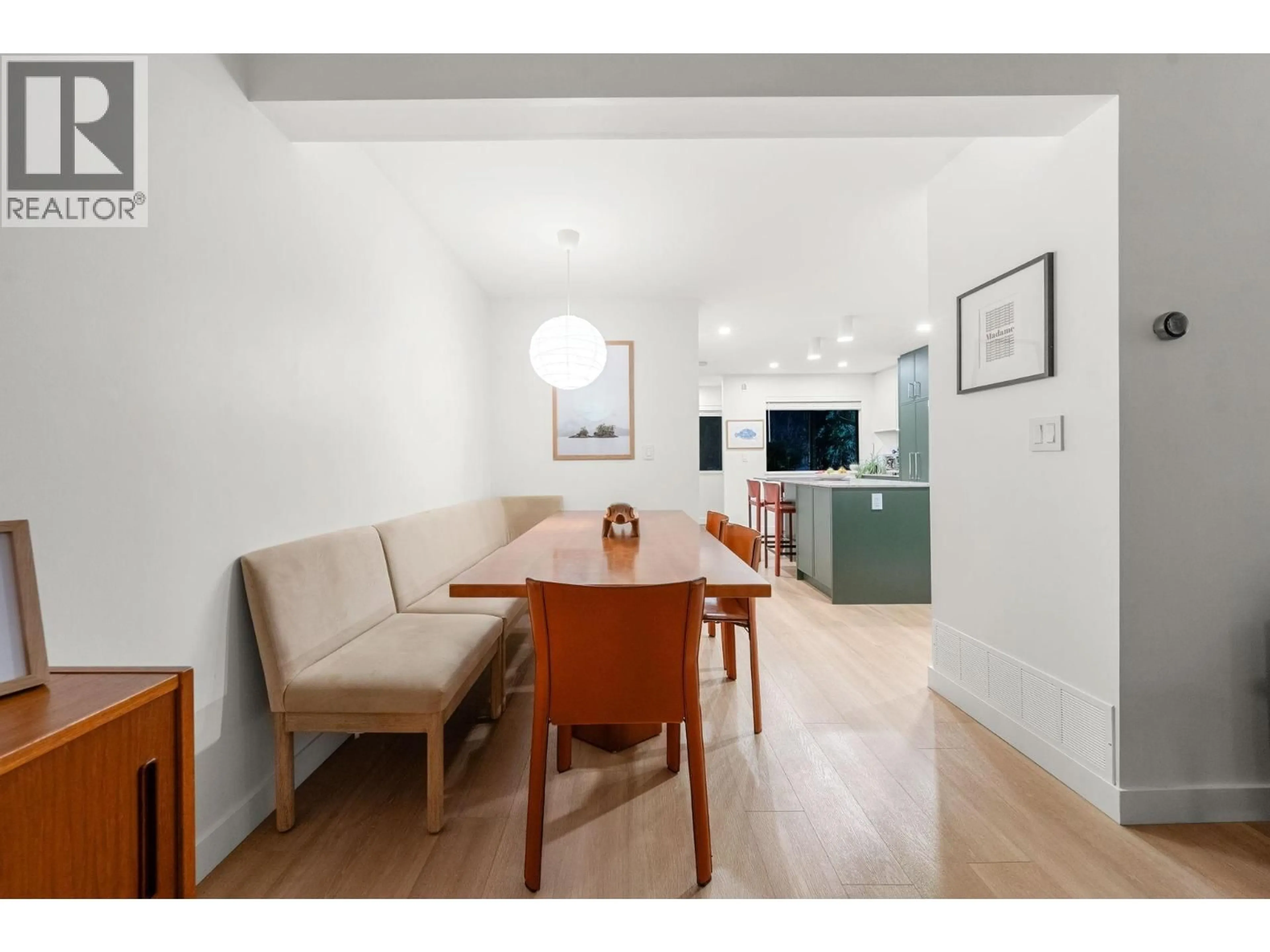 Unknown for 34 - 1910 CEDAR VILLAGE CRESCENT, North Vancouver British Columbia V7J3L8