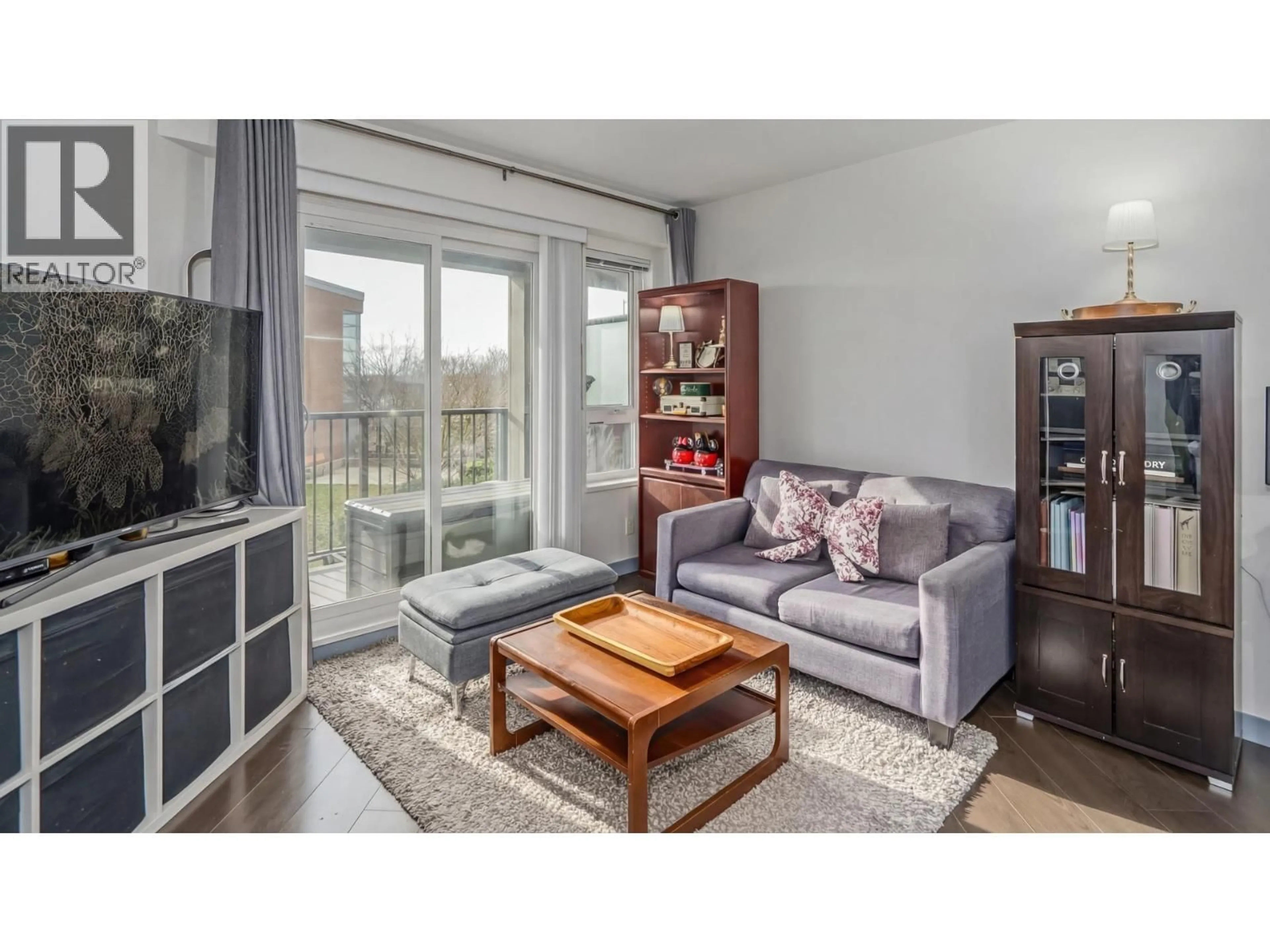 Living room with furniture, wood/laminate floor for 322 - 12339 STEVESTON HIGHWAY, Richmond British Columbia V6W0B4