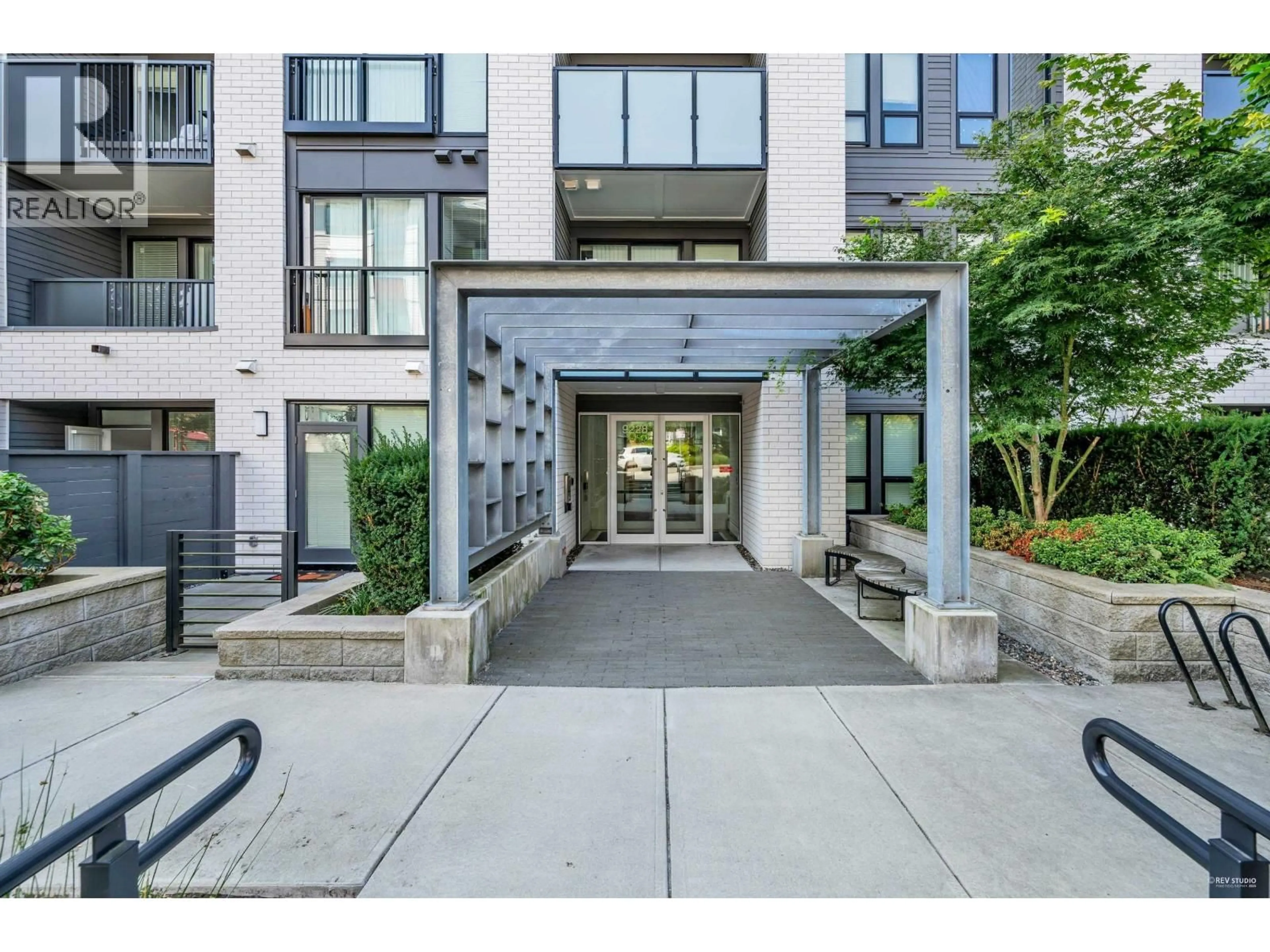 Unknown for 402 - 9228 SLOPES MEWS, Burnaby British Columbia V5A0E9