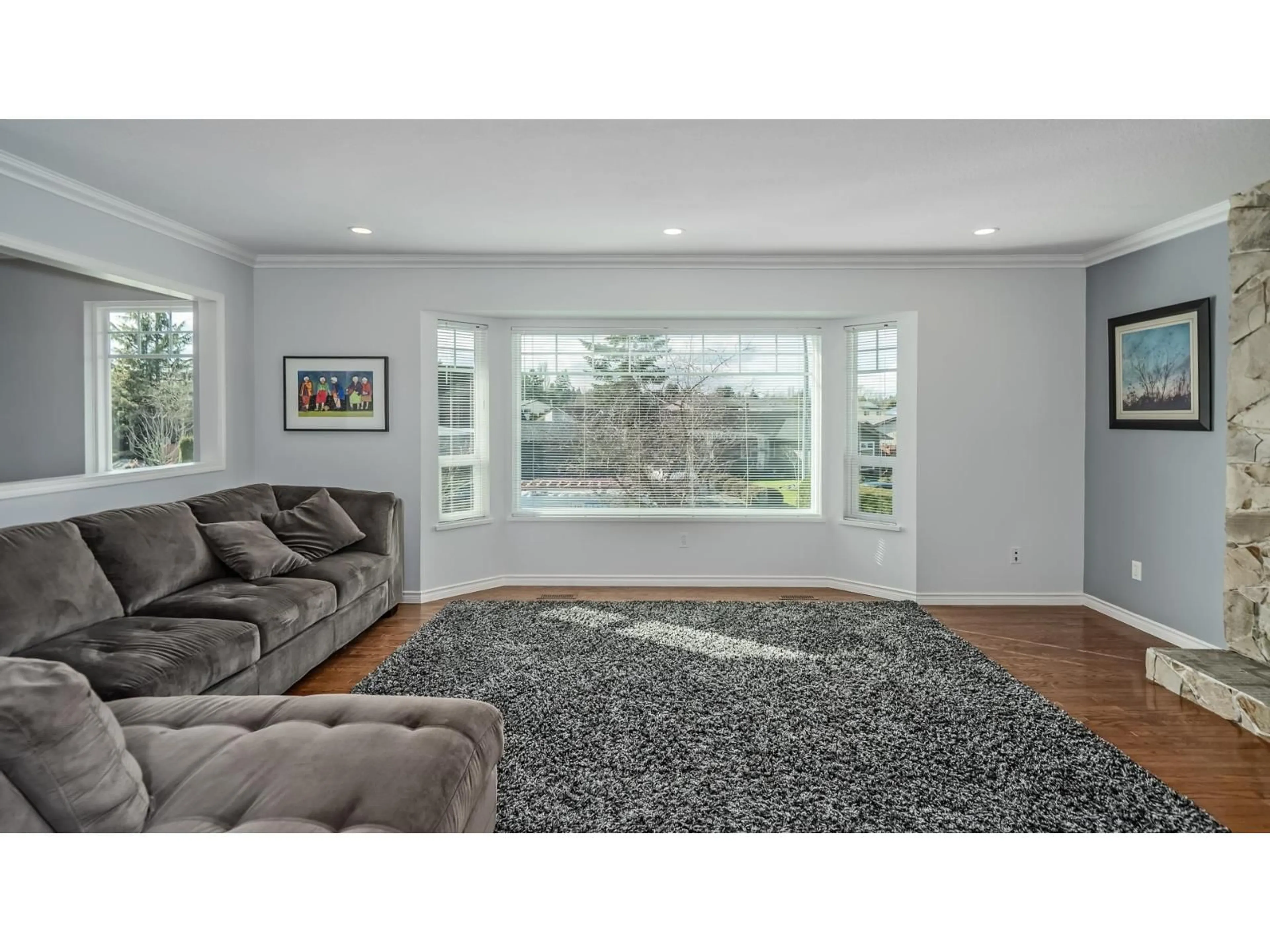 Living room with furniture, unknown for 20949 52 AVENUE, Langley British Columbia V3A3T7