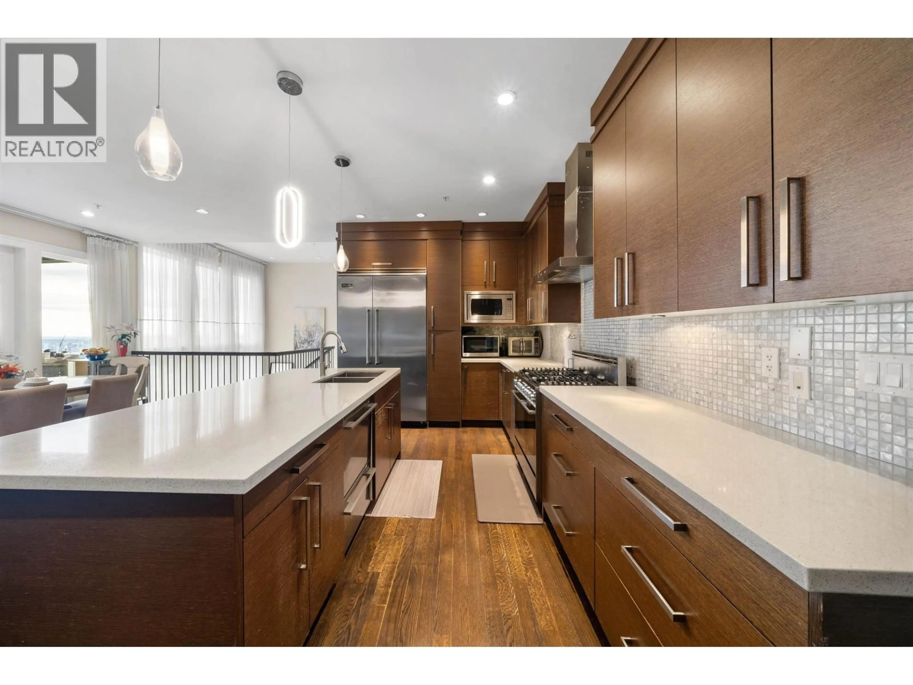 Contemporary kitchen, unknown for 1162 MILLSTREAM ROAD, West Vancouver British Columbia V7S2C9