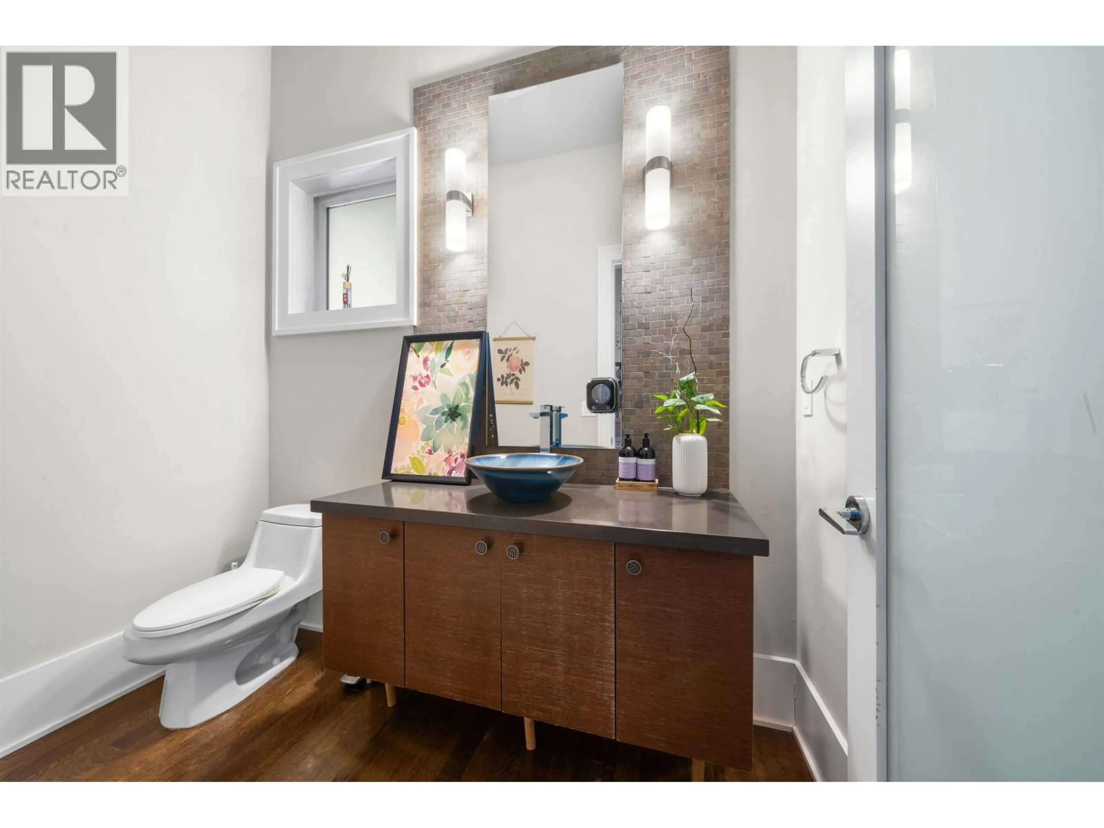Contemporary bathroom, ceramic/tile floor for 1162 MILLSTREAM ROAD, West Vancouver British Columbia V7S2C9