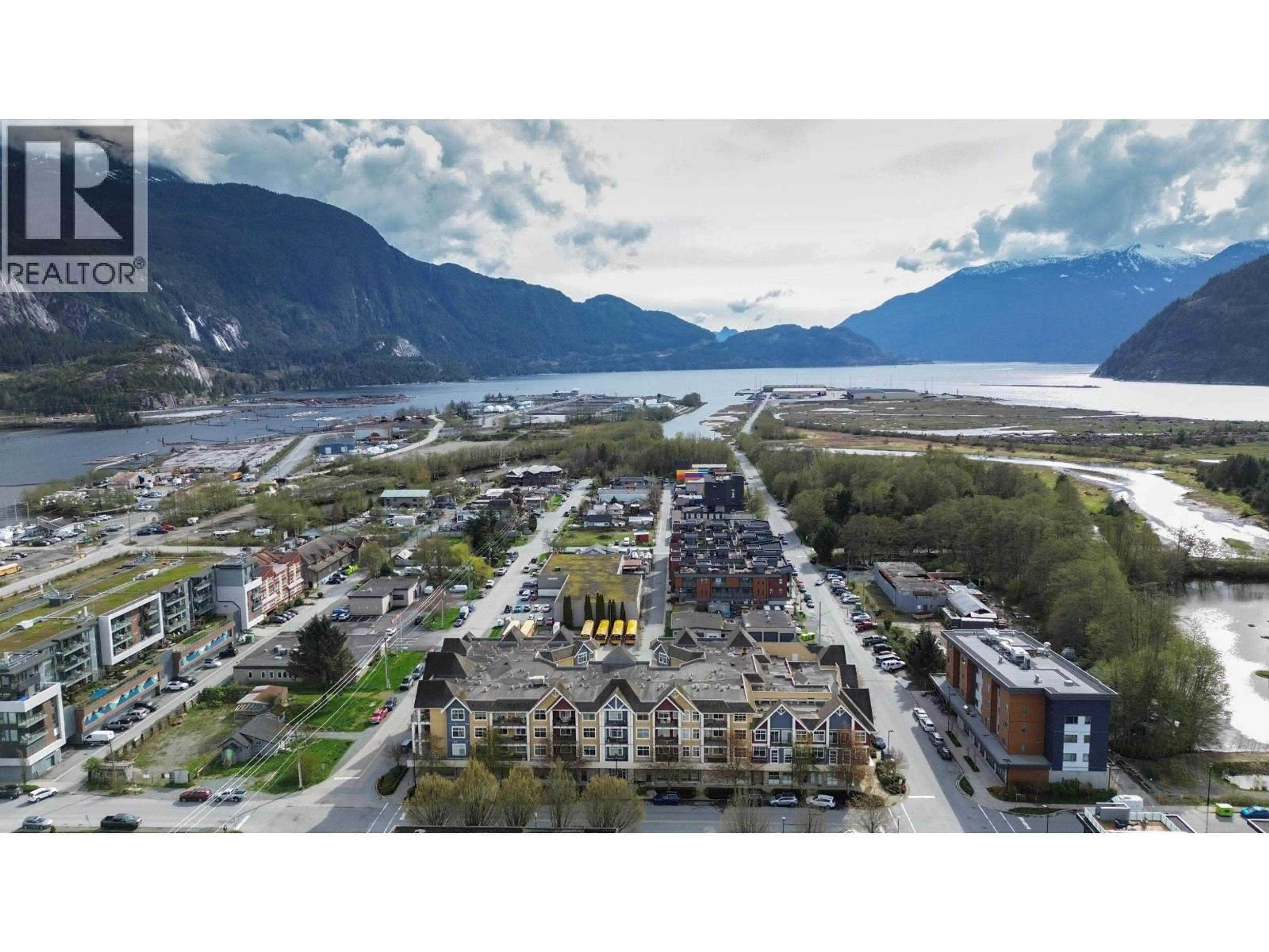 A pic from outside/outdoor area/front of a property/back of a property/a pic from drone, mountain view for 303 - 1336 MAIN STREET, Squamish British Columbia V8B0R2