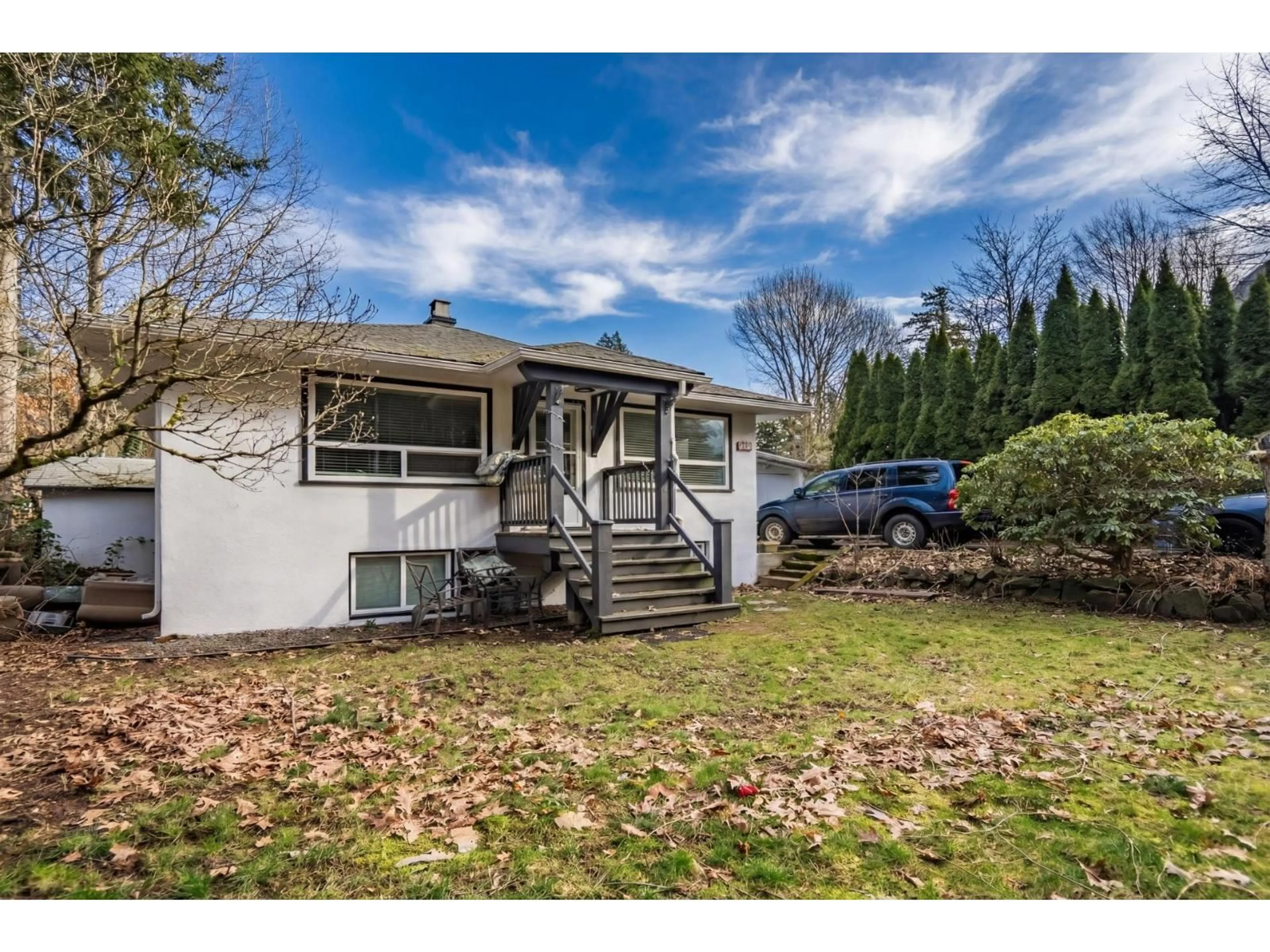 A pic from outside/outdoor area/front of a property/back of a property/a pic from drone, unknown for 621 WATER AVENUE, Hope British Columbia V0X1L0