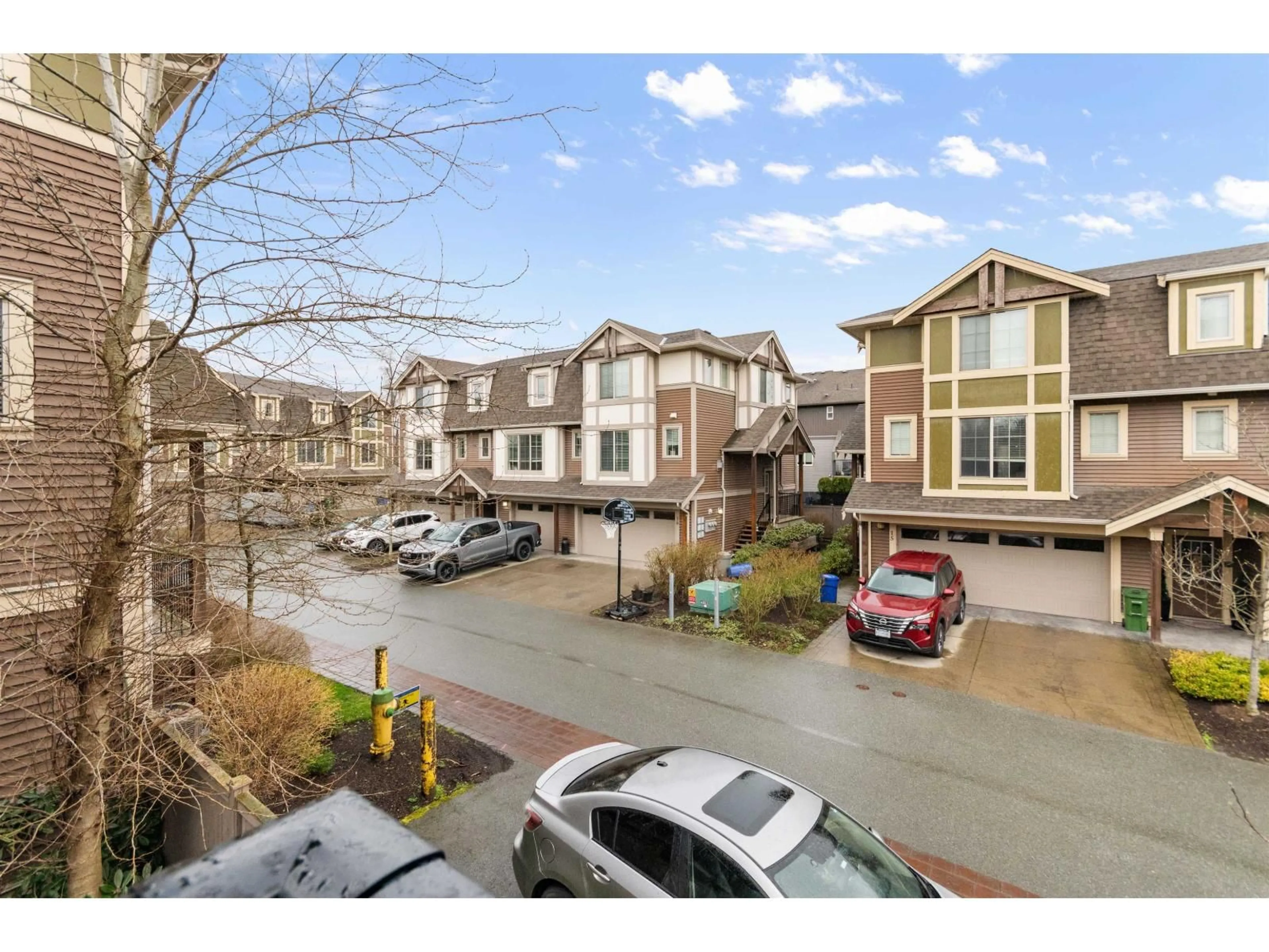 A pic from outside/outdoor area/front of a property/back of a property/a pic from drone, street for 8 - 45025 WOLFE ROAD, Chilliwack British Columbia V2P7V9