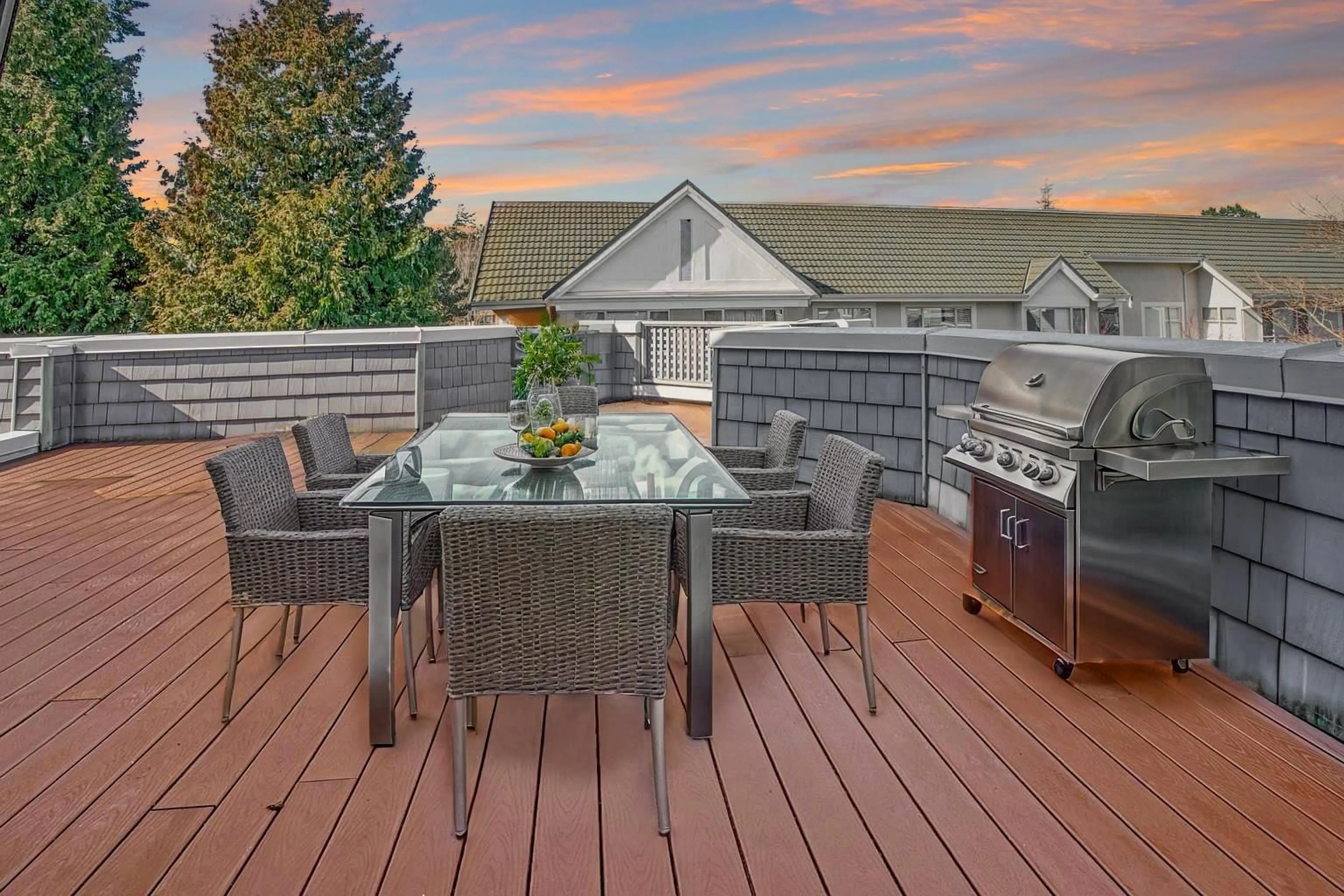 Patio, unknown for 411 - 15555 16 AVENUE, Surrey British Columbia V4A1R7