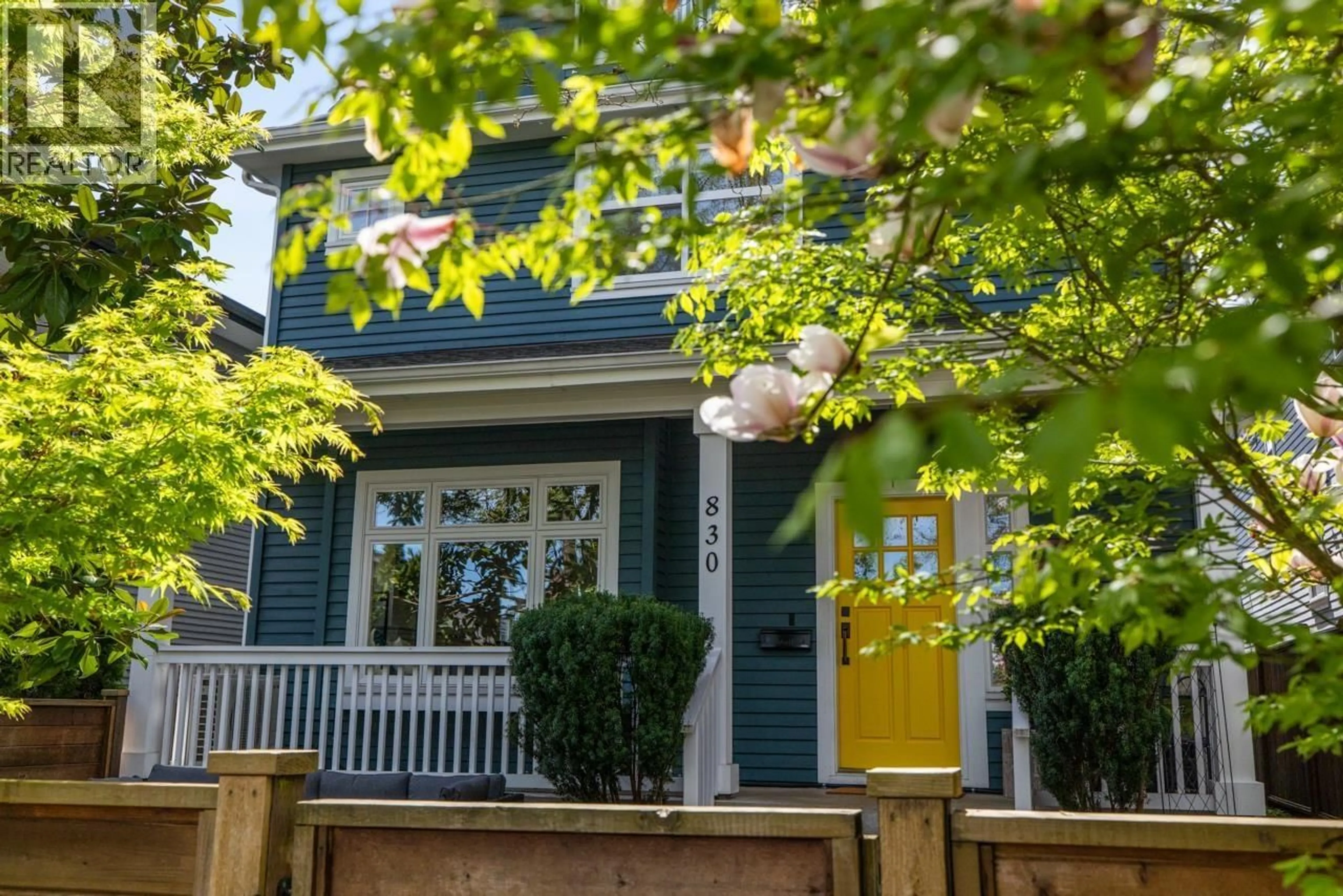 Home with vinyl exterior material, street for 830 10TH AVENUE, Vancouver British Columbia V5T2B1