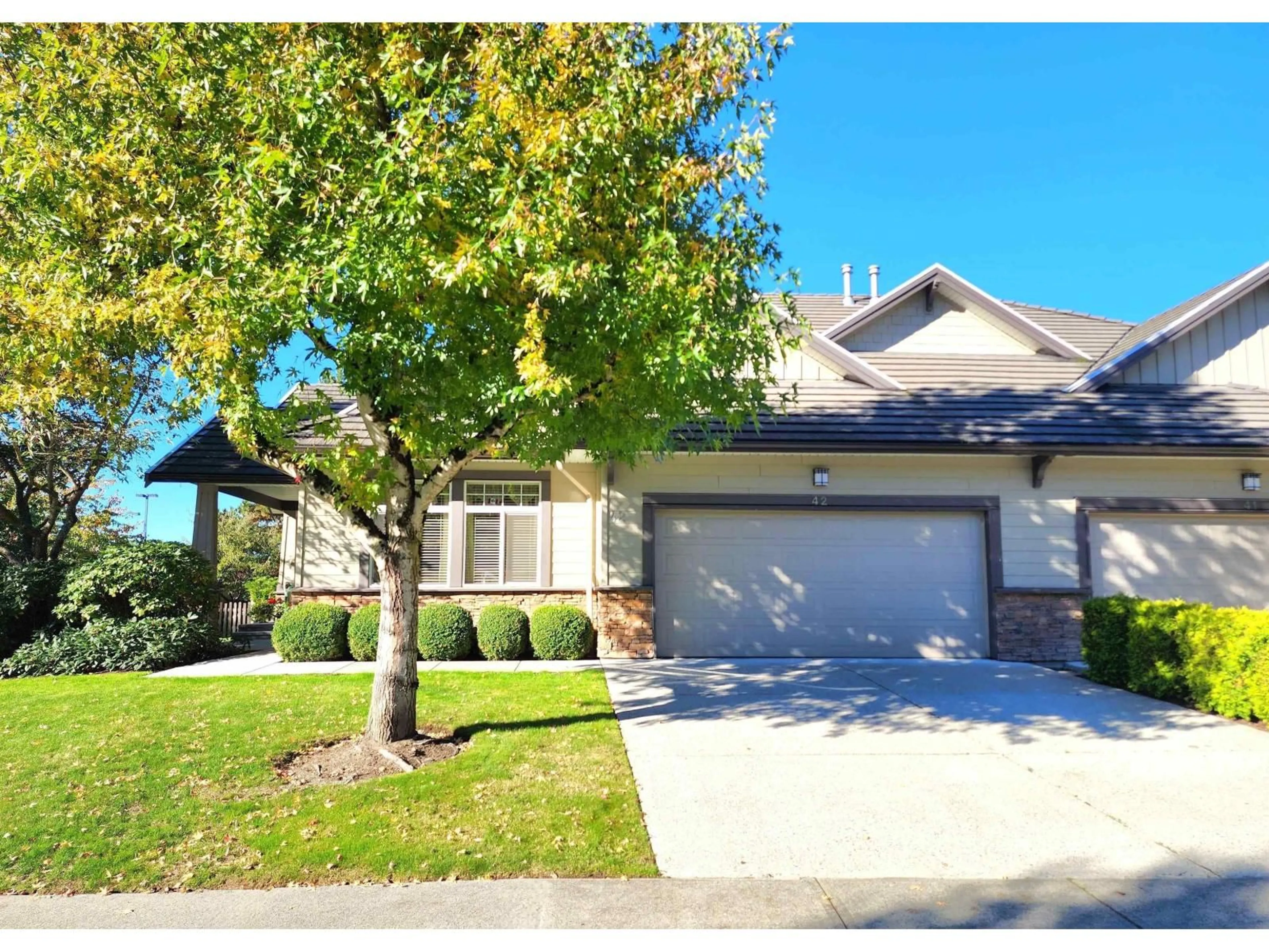 Home with vinyl exterior material, street for 42 - 5688 152 STREET, Surrey British Columbia V3S3K2