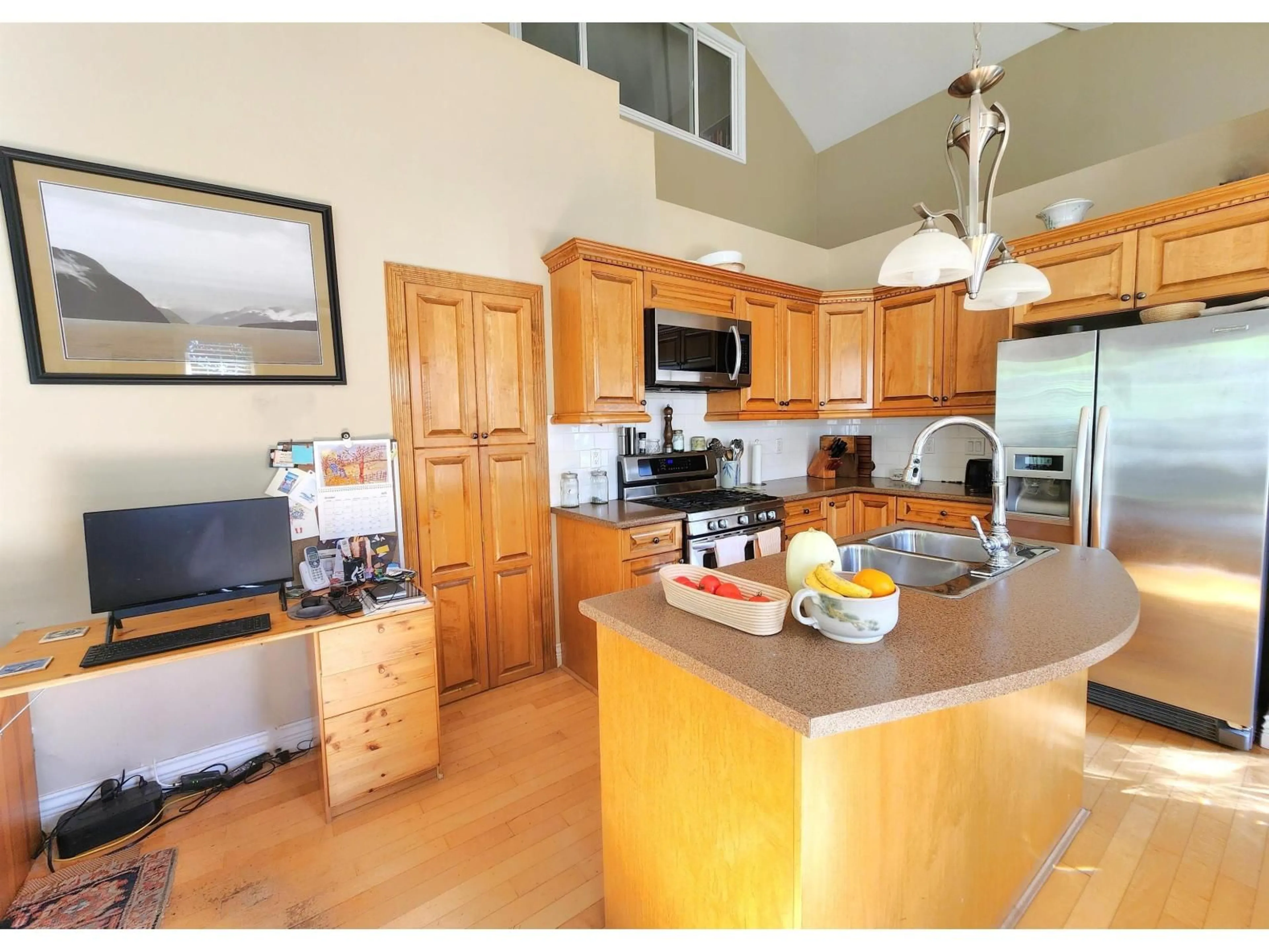 Open concept kitchen, wood/laminate floor for 42 - 5688 152 STREET, Surrey British Columbia V3S3K2