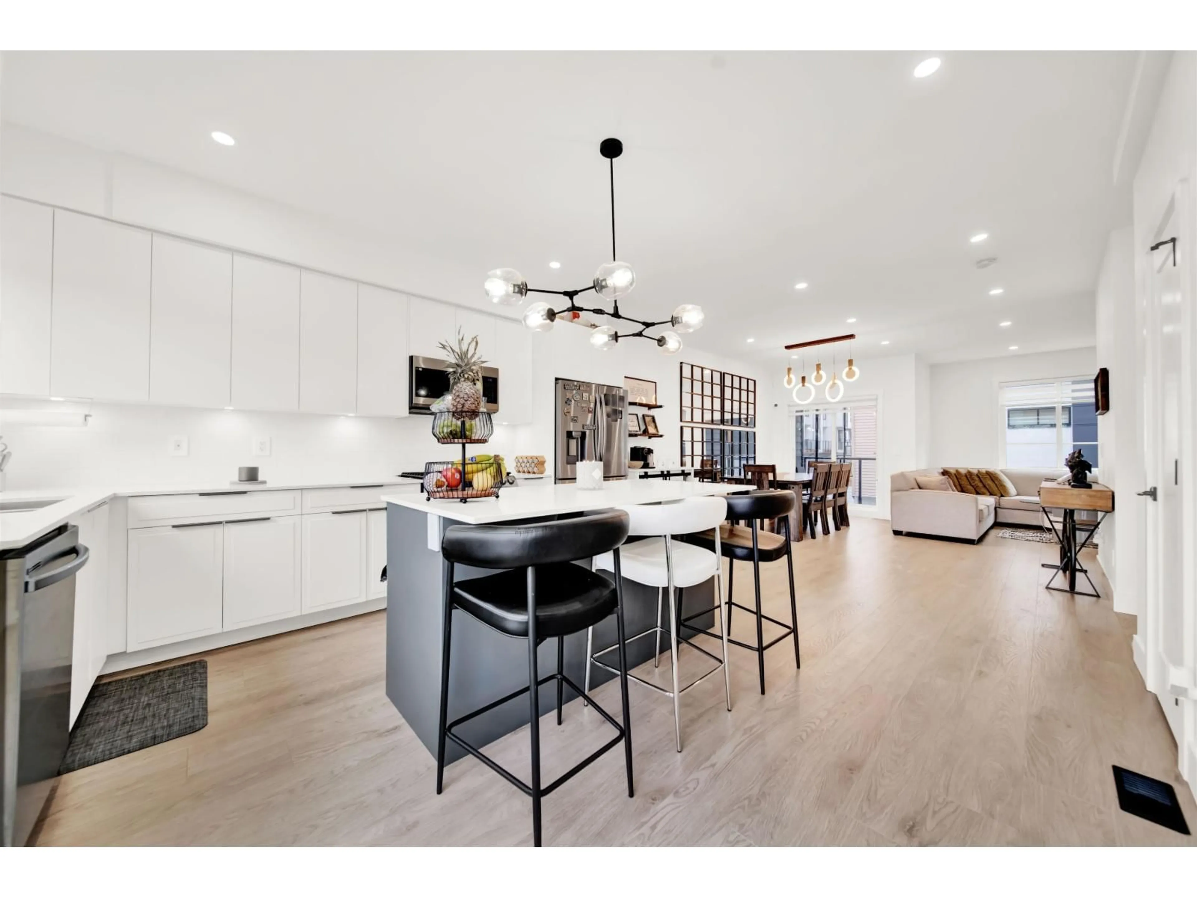 Open concept kitchen, unknown for 30 - 6138 128 STREET, Surrey British Columbia V3X0K9