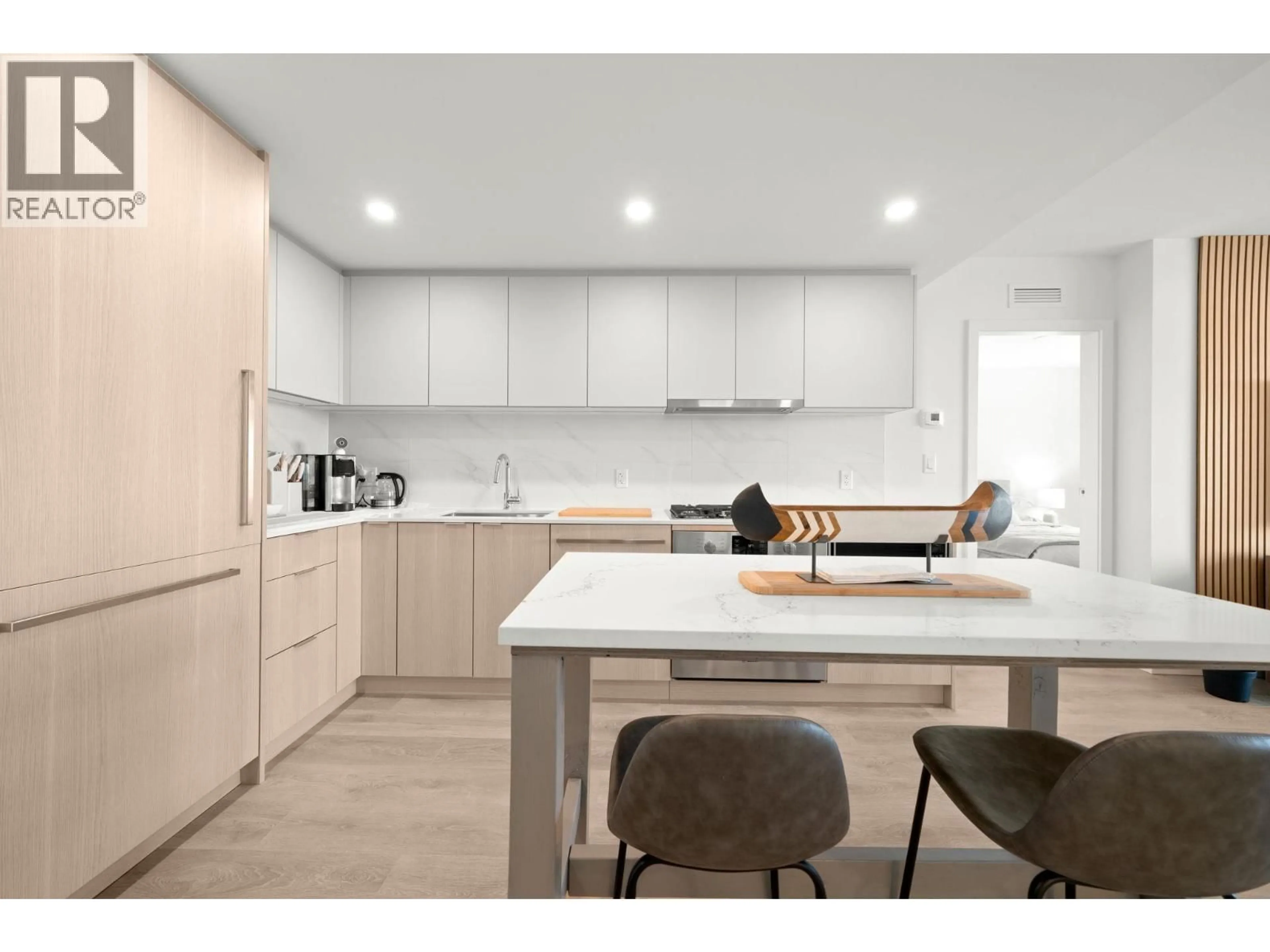 Unknown for 2608 - 318 ALDERSON AVENUE, Coquitlam British Columbia V3K0J1