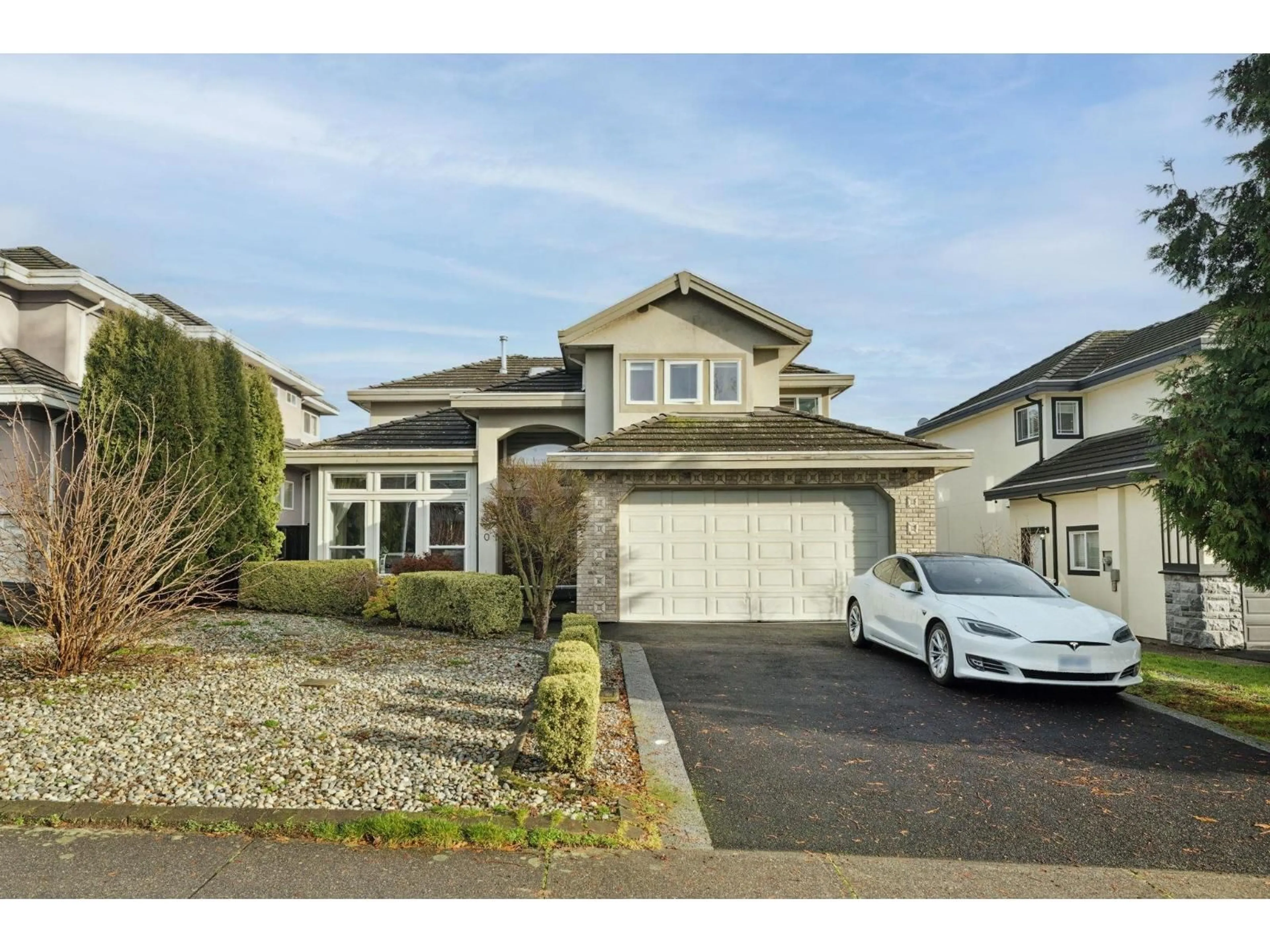 Home with vinyl exterior material, street for 6740 150A STREET, Surrey British Columbia V3S9G6