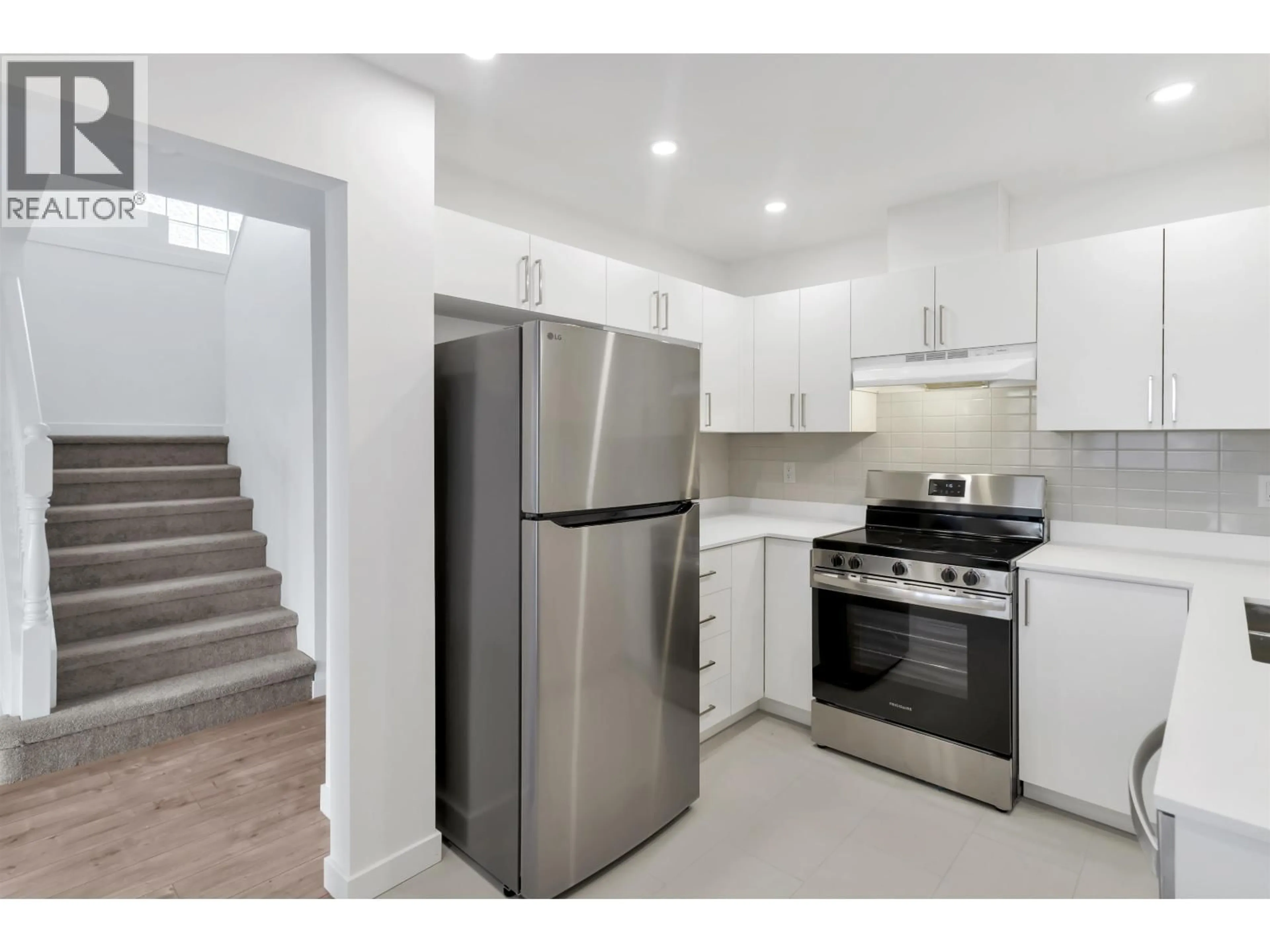 Standard kitchen, unknown for 6 - 7660 ABERCROMBIE DRIVE, Richmond British Columbia V6Y3X8